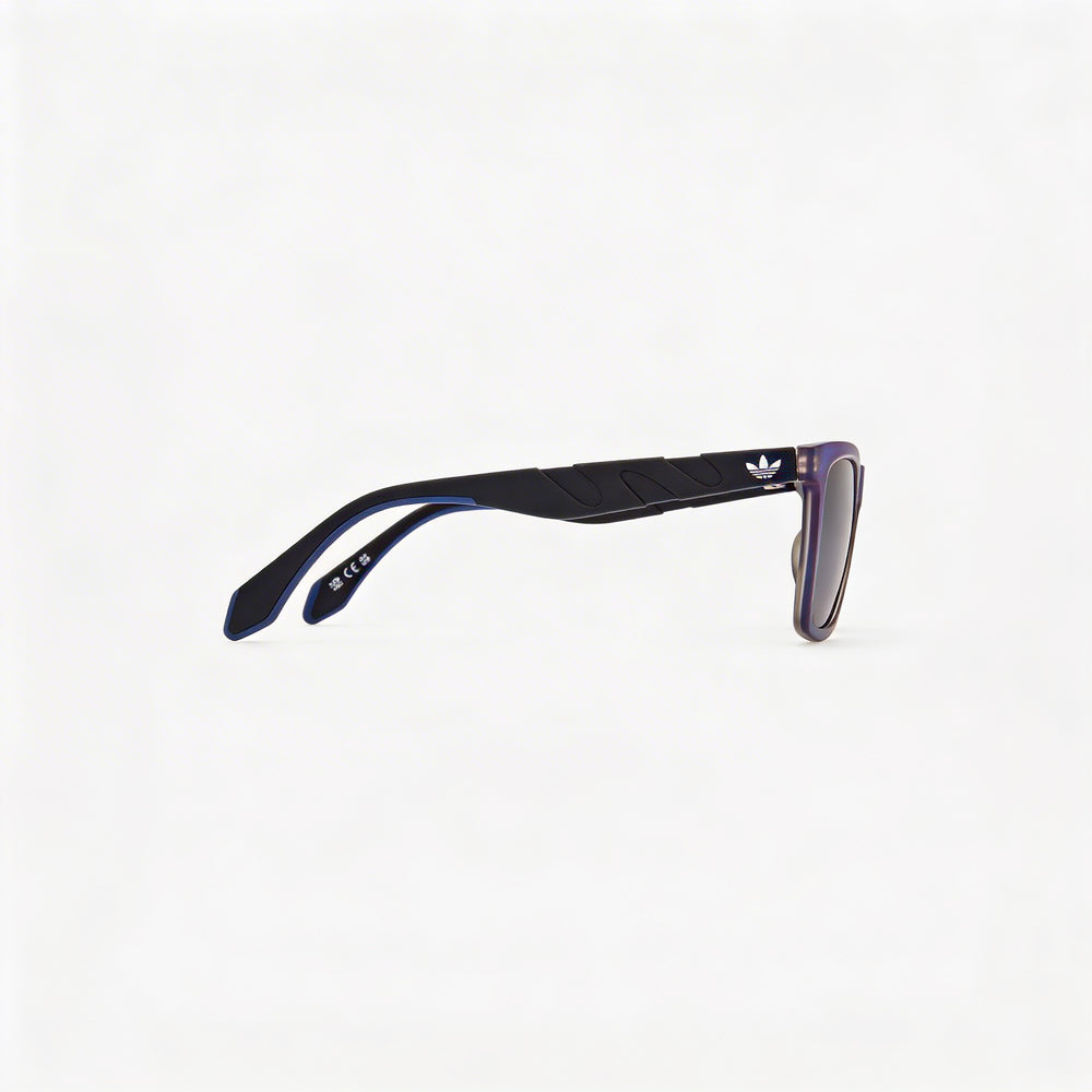 Gafas de sol Adidas Originals OR0101 de plástico con protección UV para hombre, 53 mm, monocolor violeta, lentes ahumadas