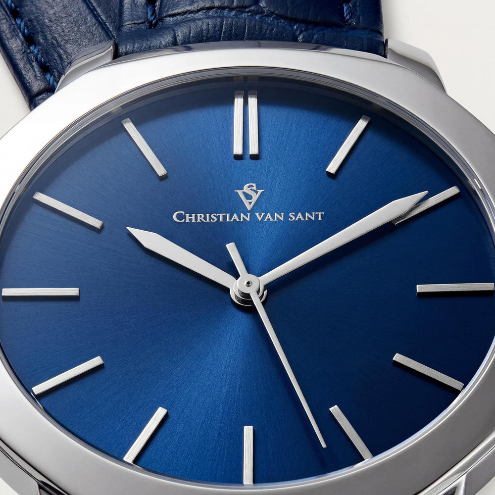 Reloj de cuarzo Christian Van Sant CV0532 para hombre, con caja de acero inoxidable azul, correa de cuero y resistente a los golpes.