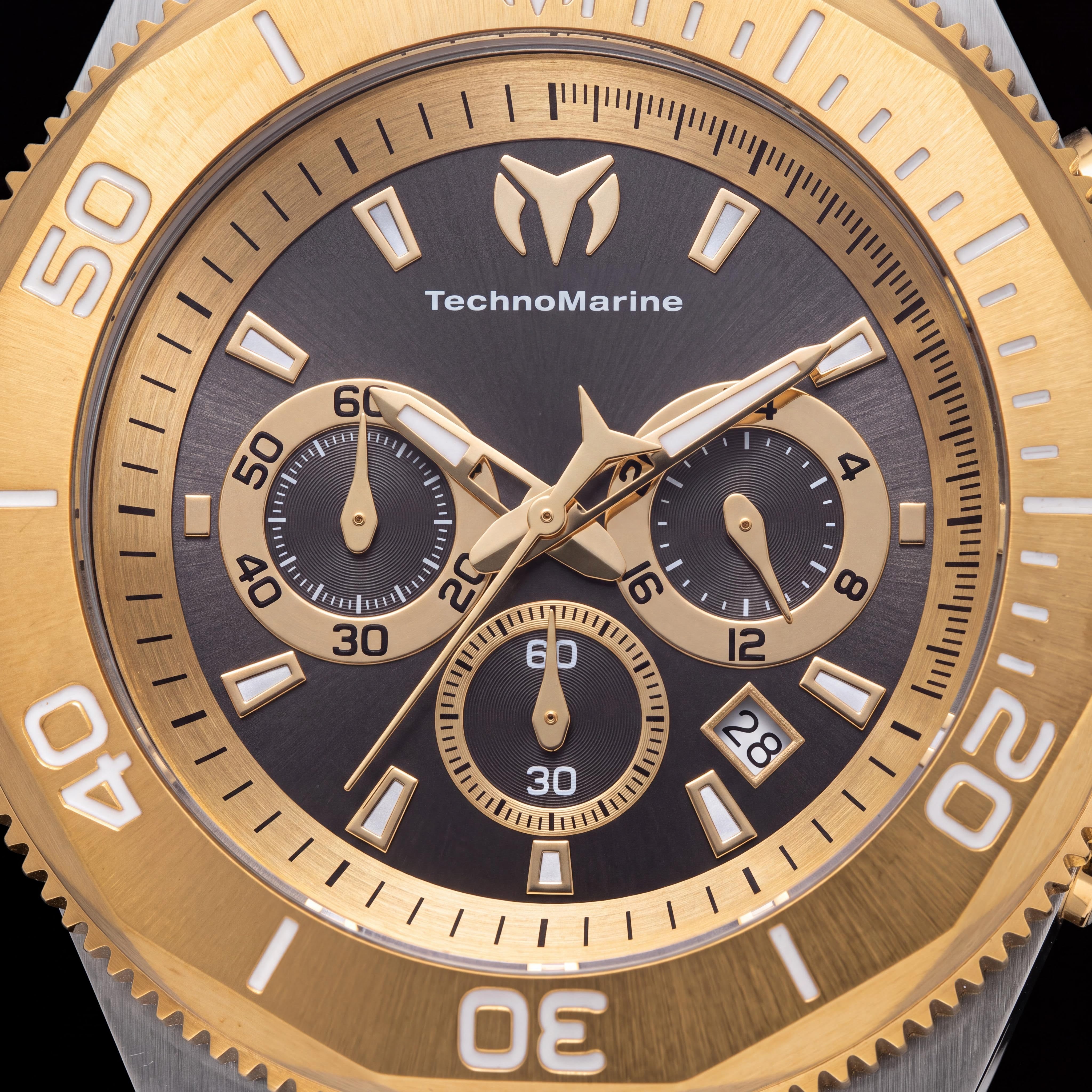 Technomarine Manta TM-224018 Men's Chronograph Silver Stainless Steel 49mm Watch, Black Dial, Silicone Strap, Photo 2