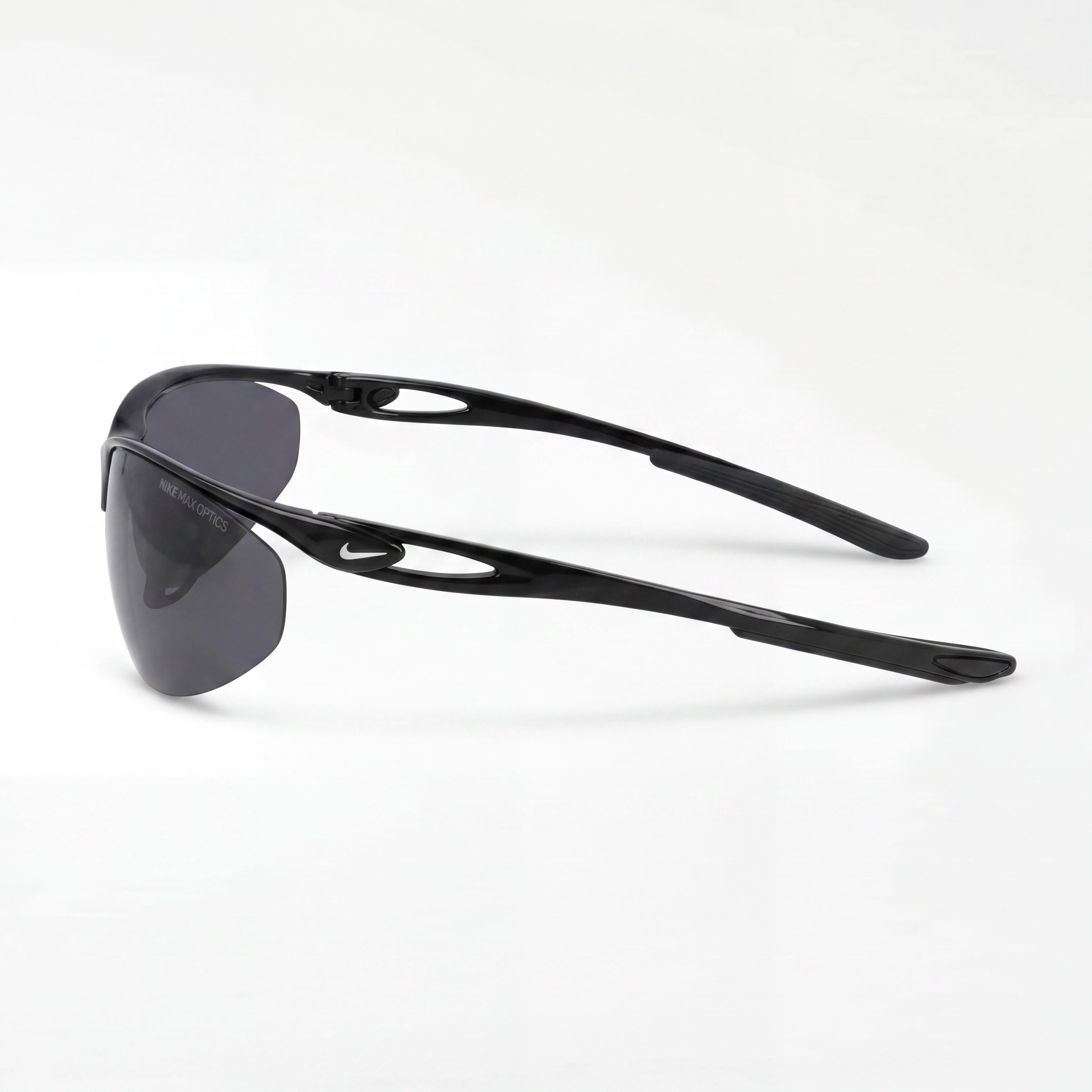 Nike NIKE AERIAL DZ7352 Gafas de sol unisex envolventes negras, gris oscuro, aleación de acero, sin polarizar, protección UV, 69 mm, Photo 3