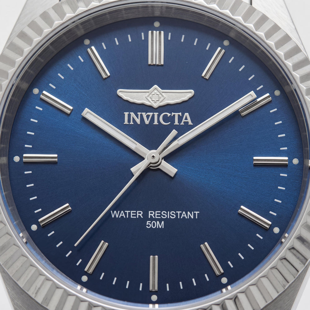 Invicta 49314 Reloj contemporáneo unisex de cuarzo de 43 mm resistente al agua, acero inoxidable tono plateado con esfera azul