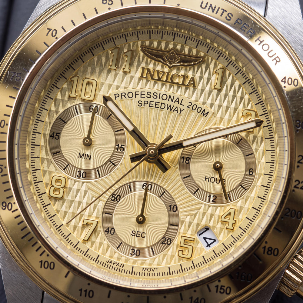 Reloj Invicta Speedway 49908 para hombre, cronógrafo, correa de acero inoxidable, esfera dorada, 39 mm