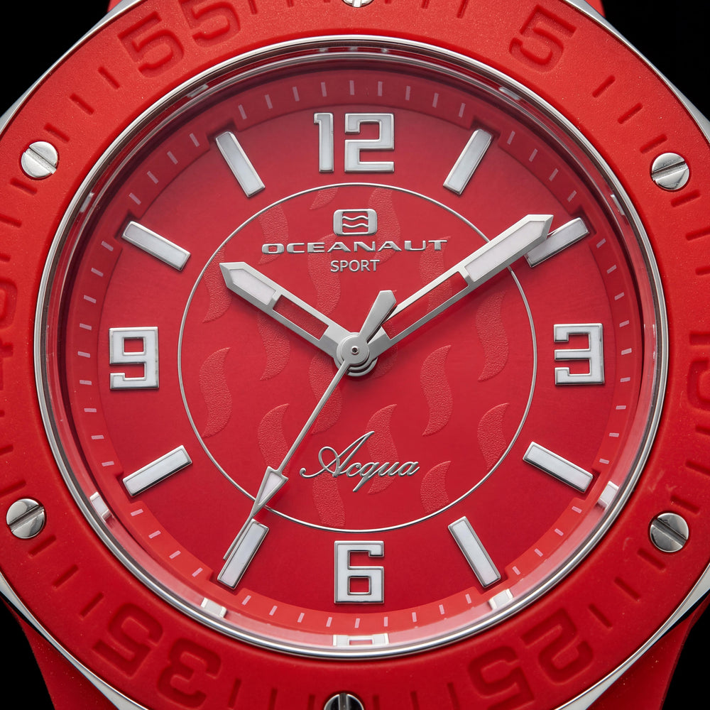 Reloj Oceanaut OC0225 para mujer con movimiento de cuarzo, esfera roja, correa de silicona, detalles en oro rosa, resistente a los arañazos y resistente al agua 42 mm