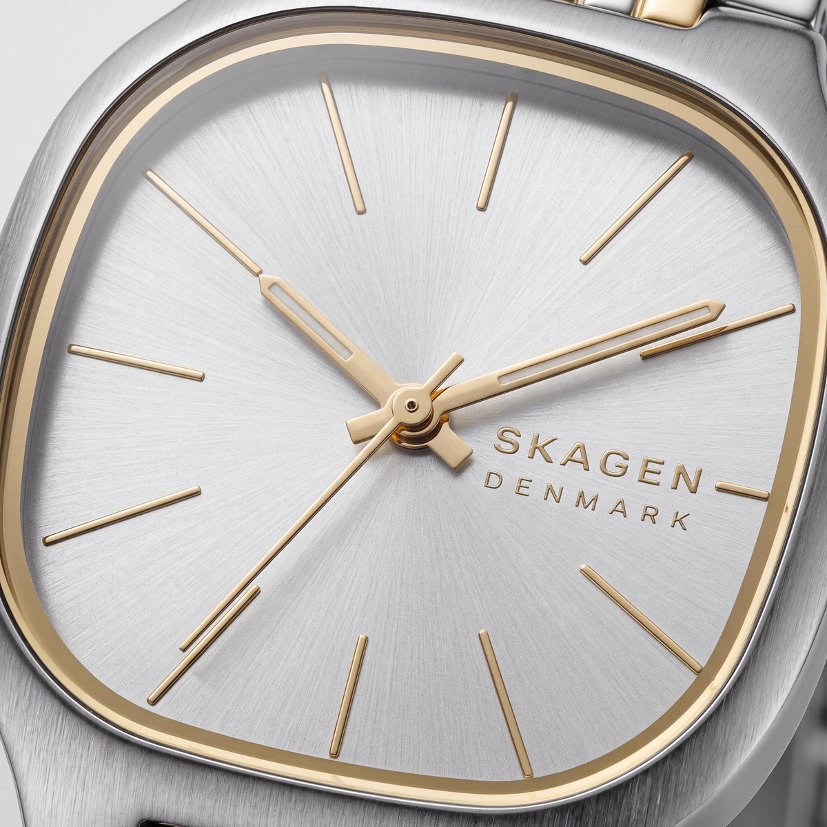 SKAGEN DENMARK Mellem Lille Reloj de mujer de 28 mm de acero inoxidable bicolor dorado y plateado resistente a los arañazos, Photo 2