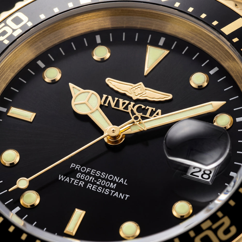 Invicta 22019 Reloj para hombre Pro Diver de acero inoxidable tono dorado con bisel negro, ventana de fecha magnificada, resistente al agua 200M