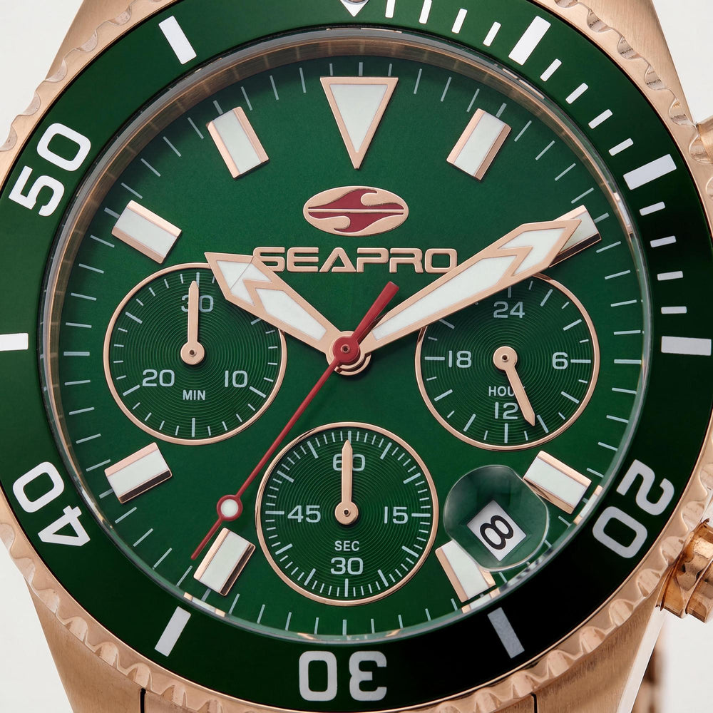 Reloj Seapro para hombre con movimiento de cuarzo, acero inoxidable, esfera verde y resistente al agua.