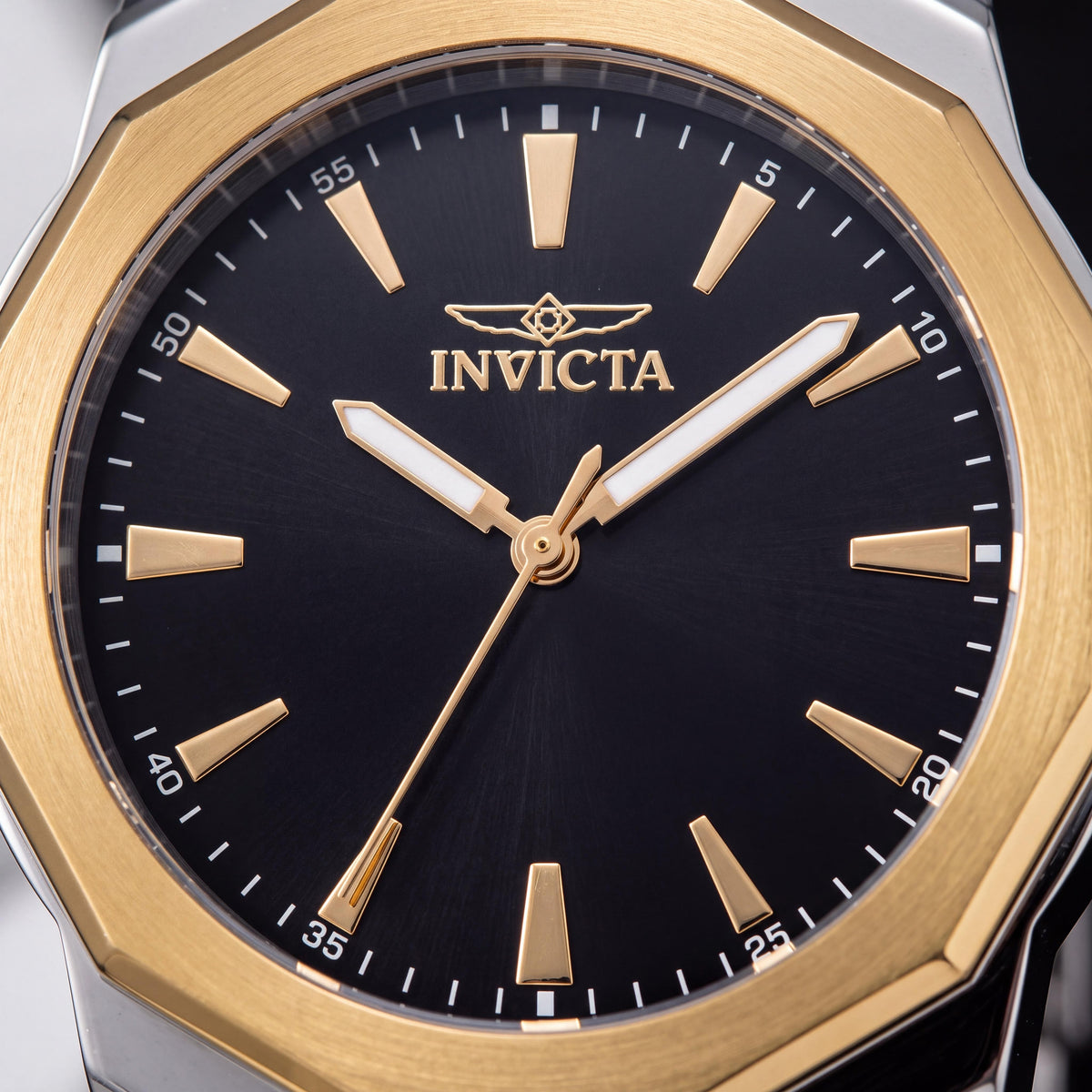 Invicta Men's Fashion Two Tone Black Stainless Steel Quartz 42mm Scratch-Resistant 30M Water-Resistant Watch, Photo 2