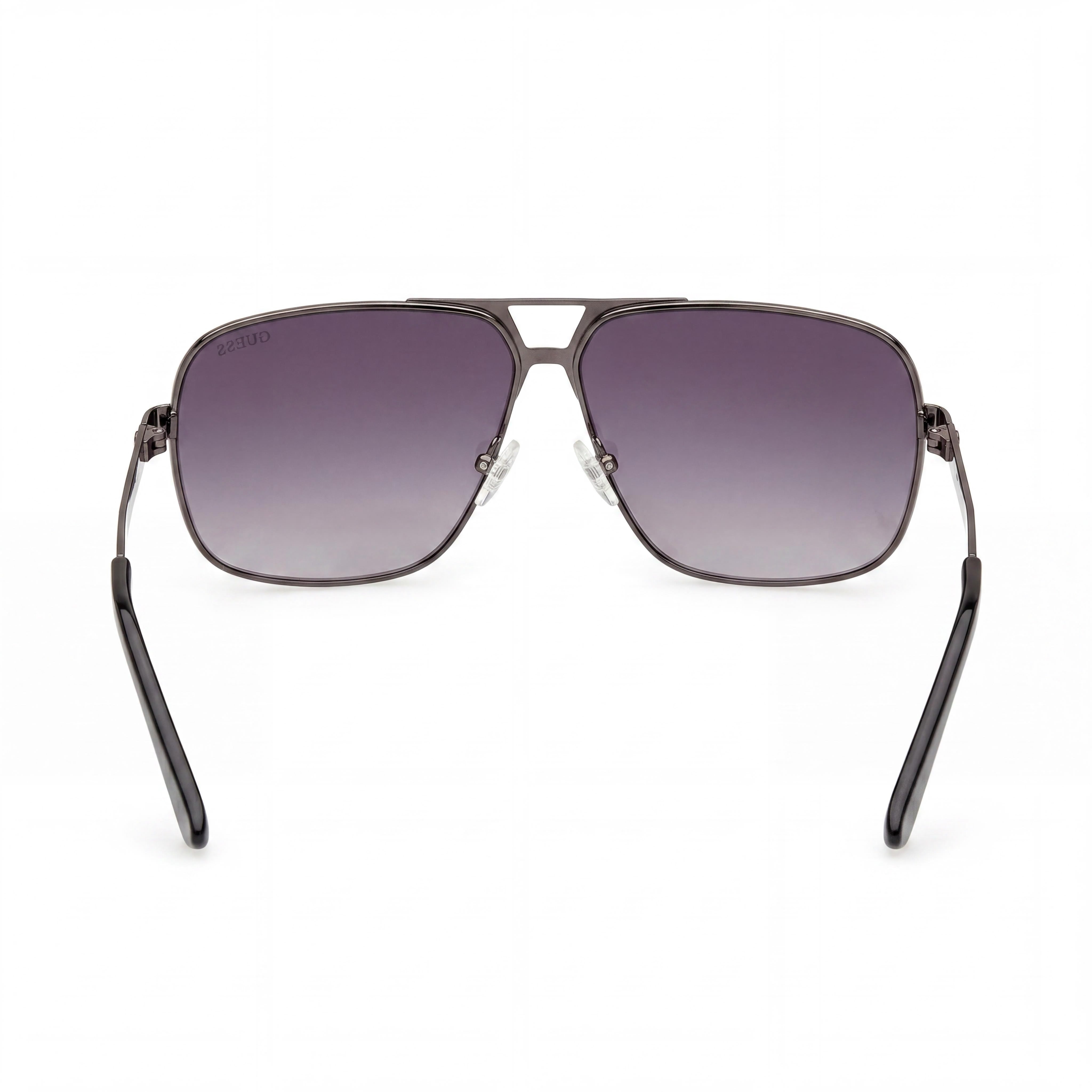 GUESS Women's Navigator Metal Sunglasses with Gunmetal Frame and Gradient Smoke Lenses, UV Protected 61mm, Photo 4