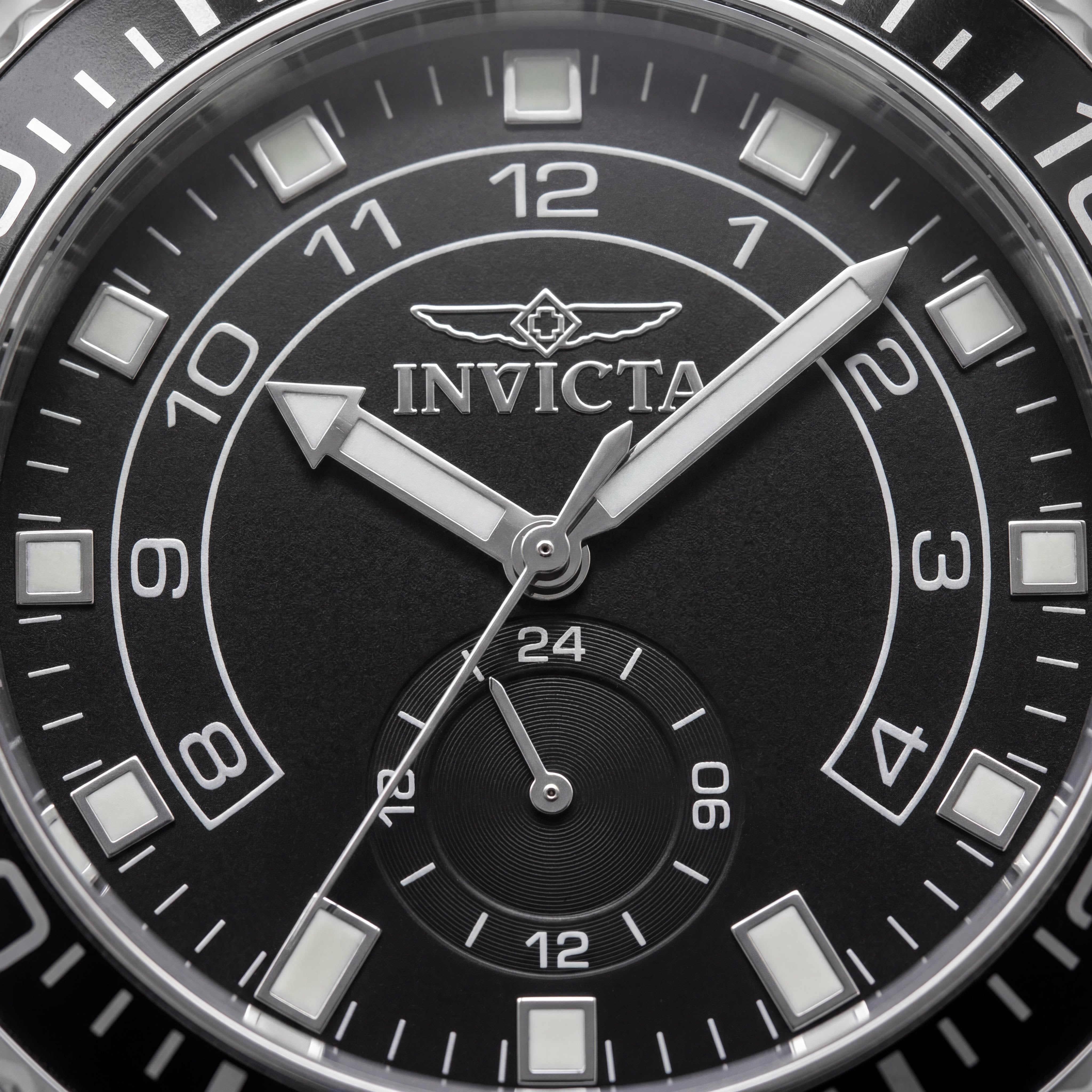 Reloj Invicta unisex de 44 mm con brazalete de acero inoxidable plateado, esfera negra, cristal Hardlex, resistente al agua y a los arañazos, Photo 2