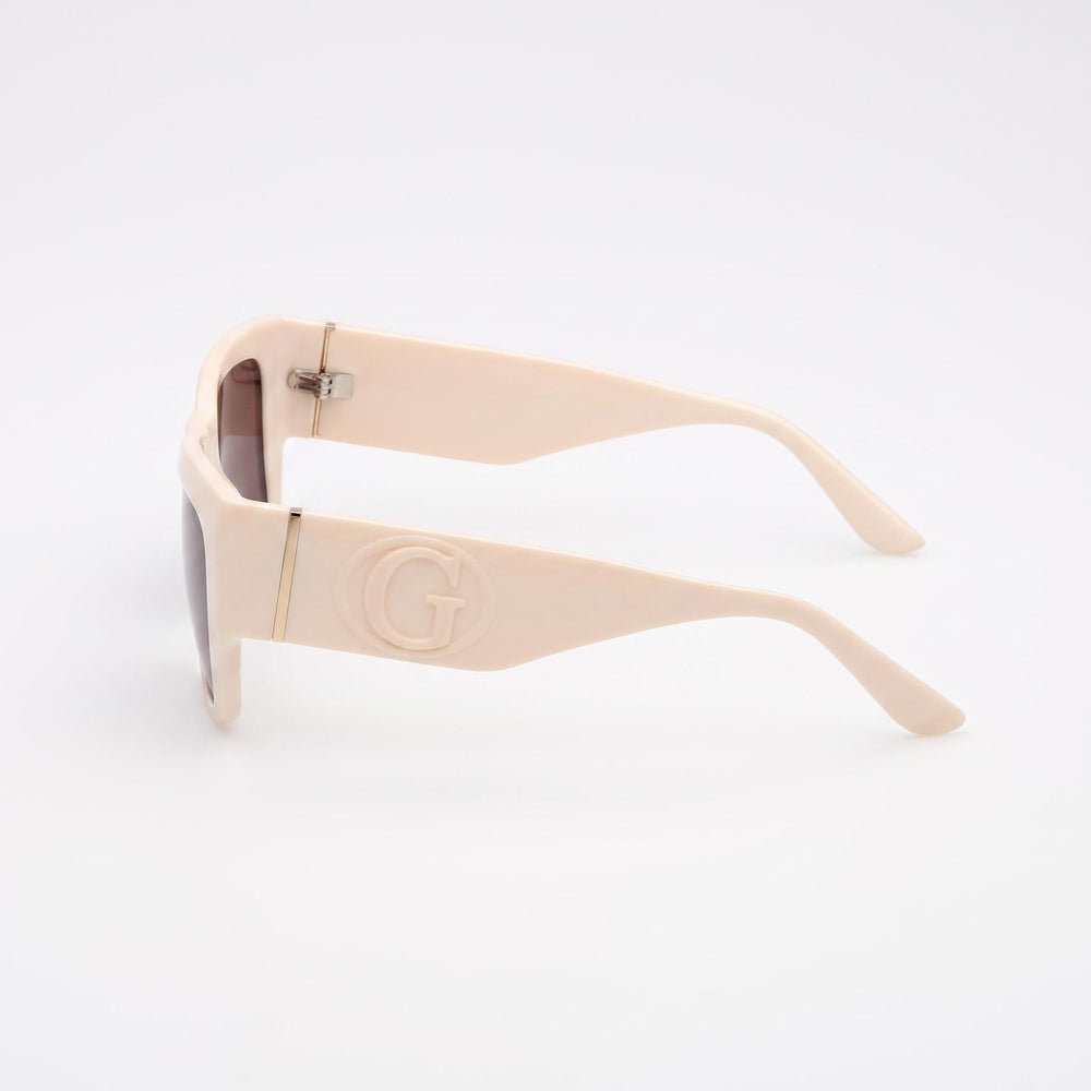GUESS GU00252 Gafas de sol de plástico para mujer, 100% protección UVA y UVB, marfil con lentes moradas, 54 mm