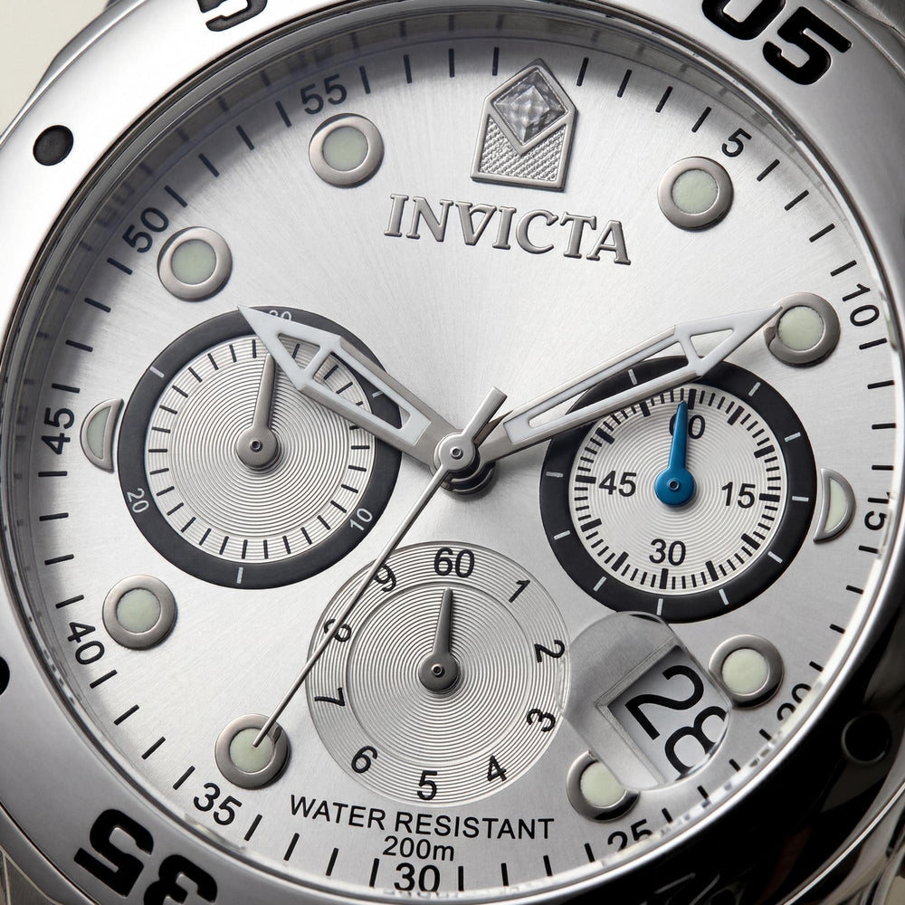 Reloj Invicta Pro Diver SCUBA 0071 unisex de acero inoxidable con esfera plateada y cronógrafo resistente al agua de 48 mm.