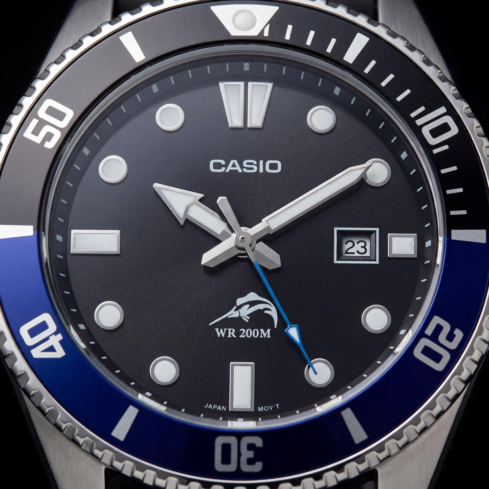 Reloj Casio MDV106B-1A1V unisex de acero inoxidable negro, 44 mm