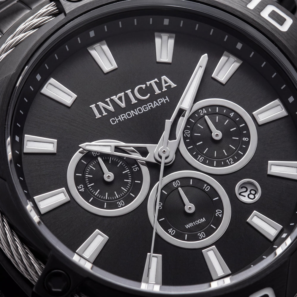 Reloj Invicta Bolt de Cuarzo para Hombre con Cronógrafo, Esfera Negra, Brazalete de Acero Inoxidable y Caja de 50 mm