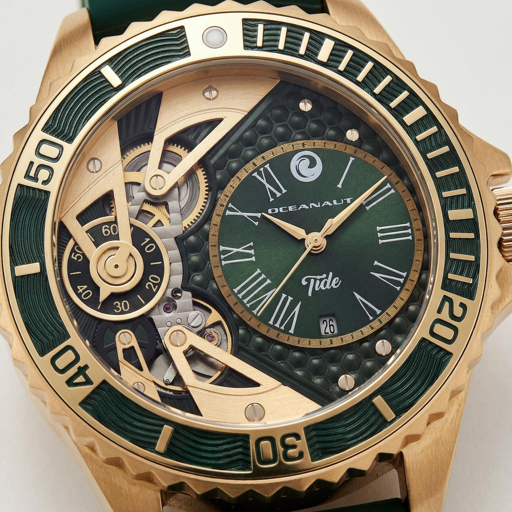 Oceanaut Men's Quartz Movement Green Dial Date Water Resistant Mineral