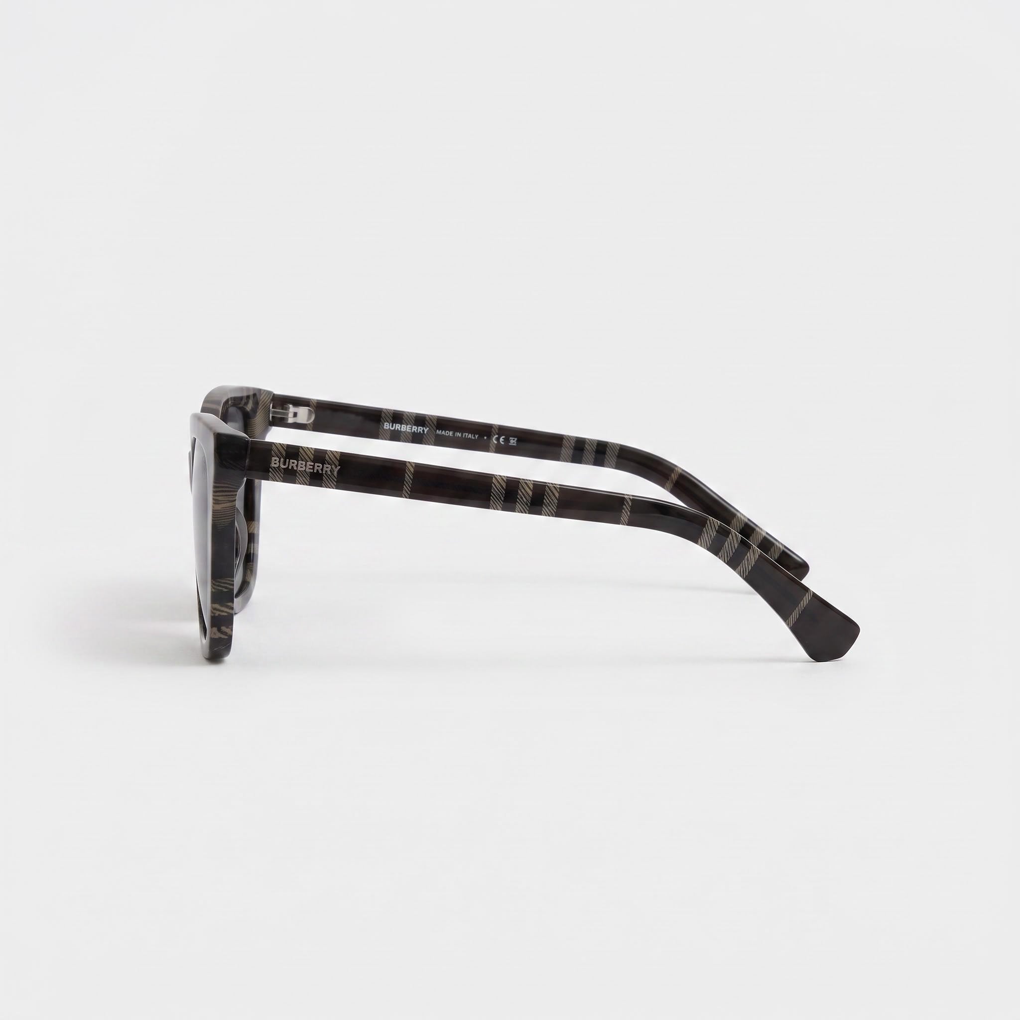Burberry Casual Model Women's Prescription Eyewear featuring Glass Lenses, 50mm Lens Width, Photo 3