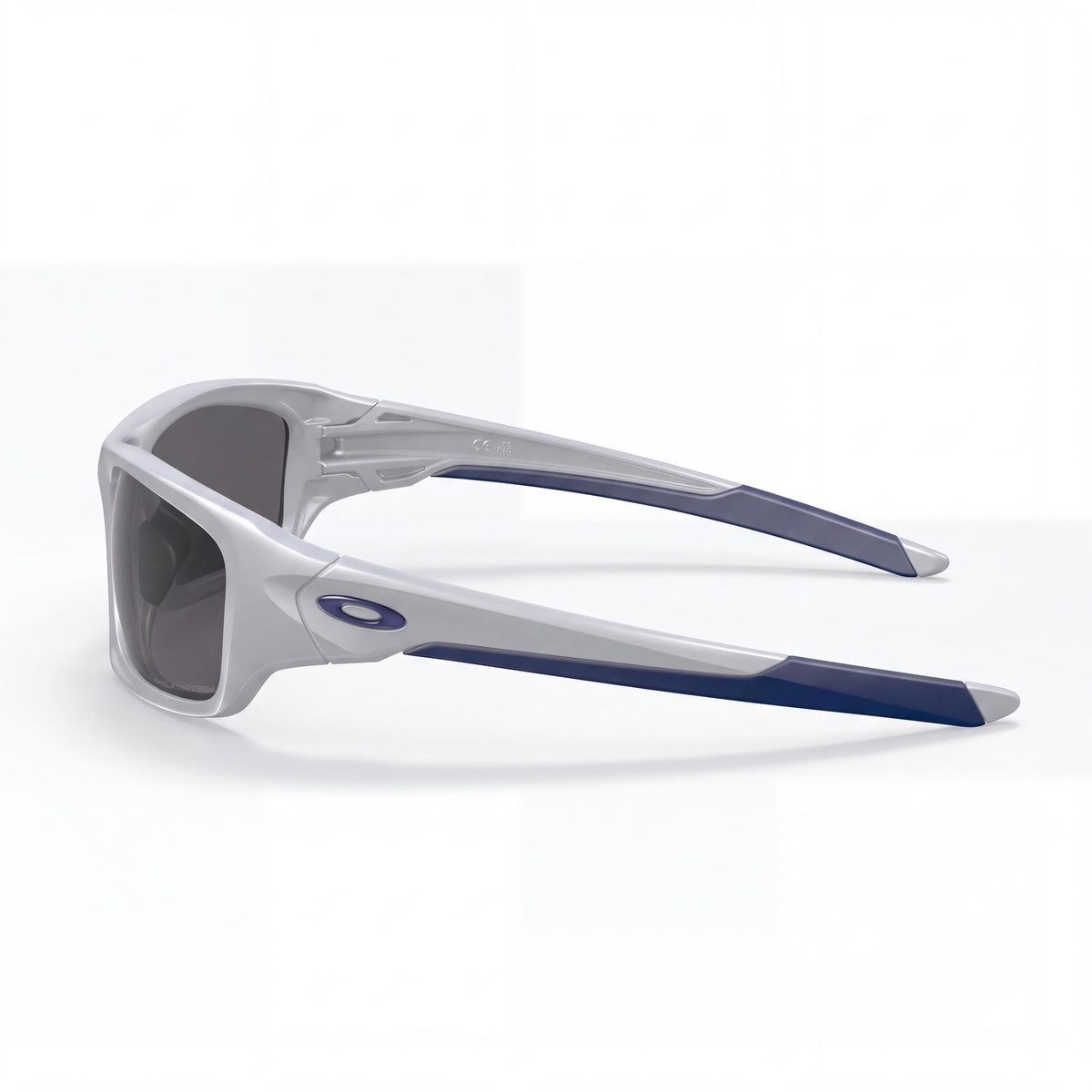 Oakley Oo9236 Unisex Classic Sunglasses with O_matter Frame, Matte Fog / Grey Lenses, 100% UV Protection, 60mm, Photo 3