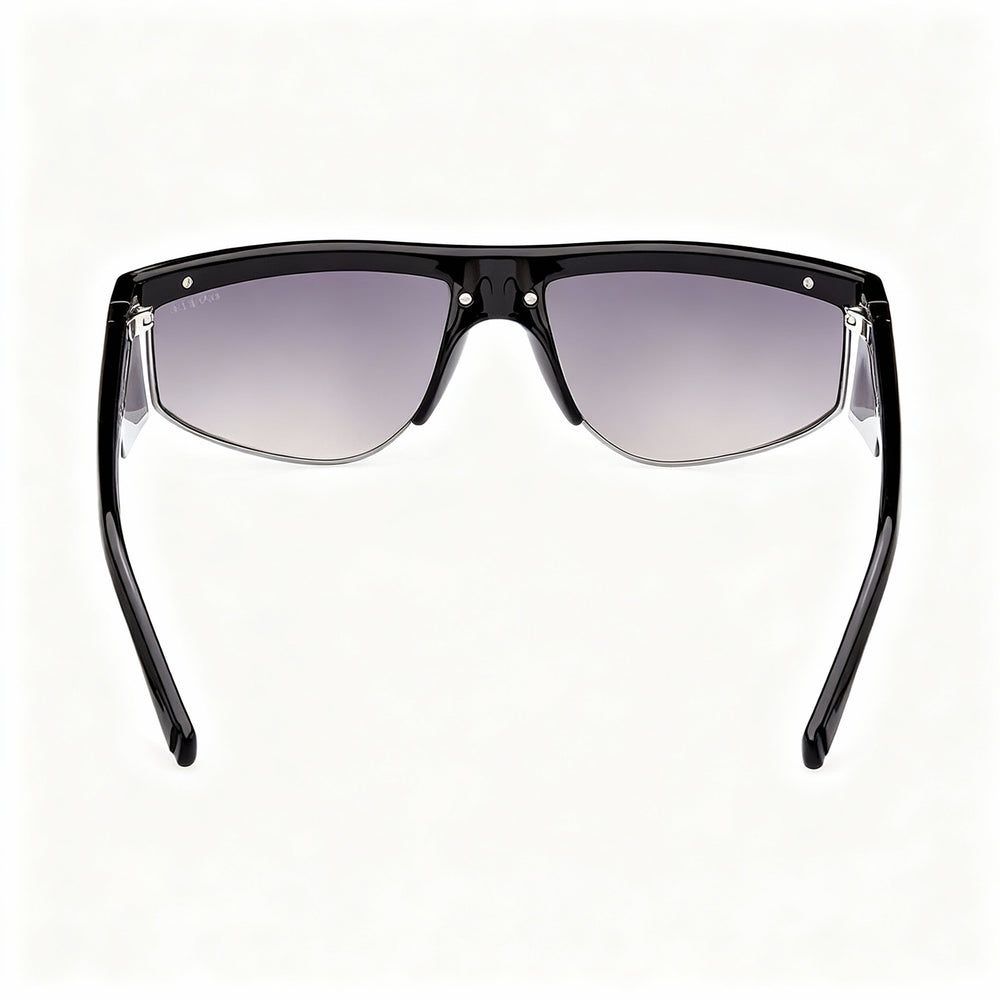 Guess Gafas Modern Women's Acetate Rectangular UV Protection Sunglasses, Black Frame with Gradient Grey Lenses, 62-16-135