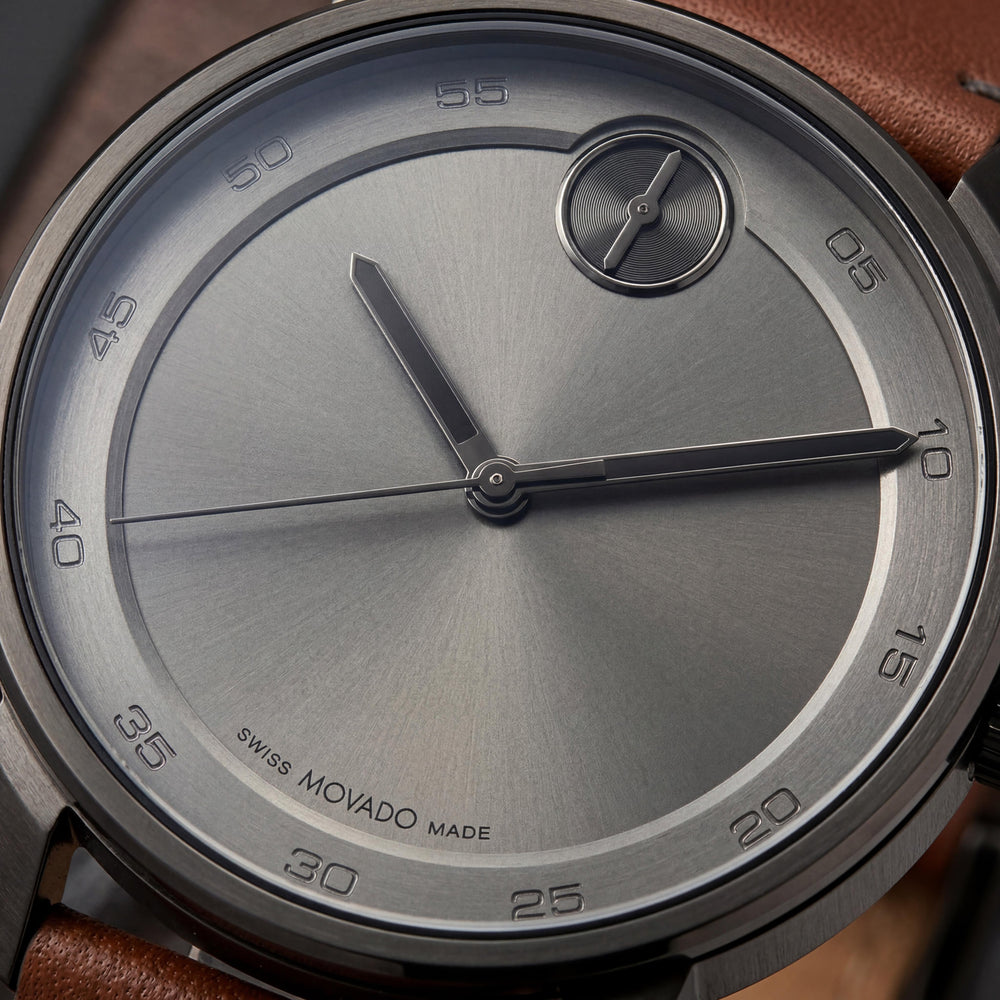 Reloj Movado 3600917 Access Minimalist para hombre, de acero inoxidable con baño de iones negro y correa de piel marrón, resistente al agua, 41 mm
