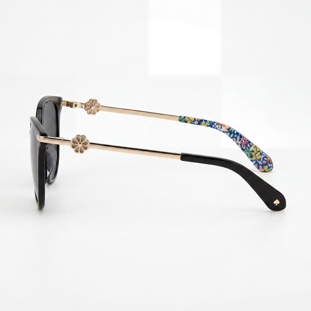 kate spade new york Gafas de sol clásicas de moda para mujer con protección UV, armazón de plástico negro y gris, lentes grises de 60 mm