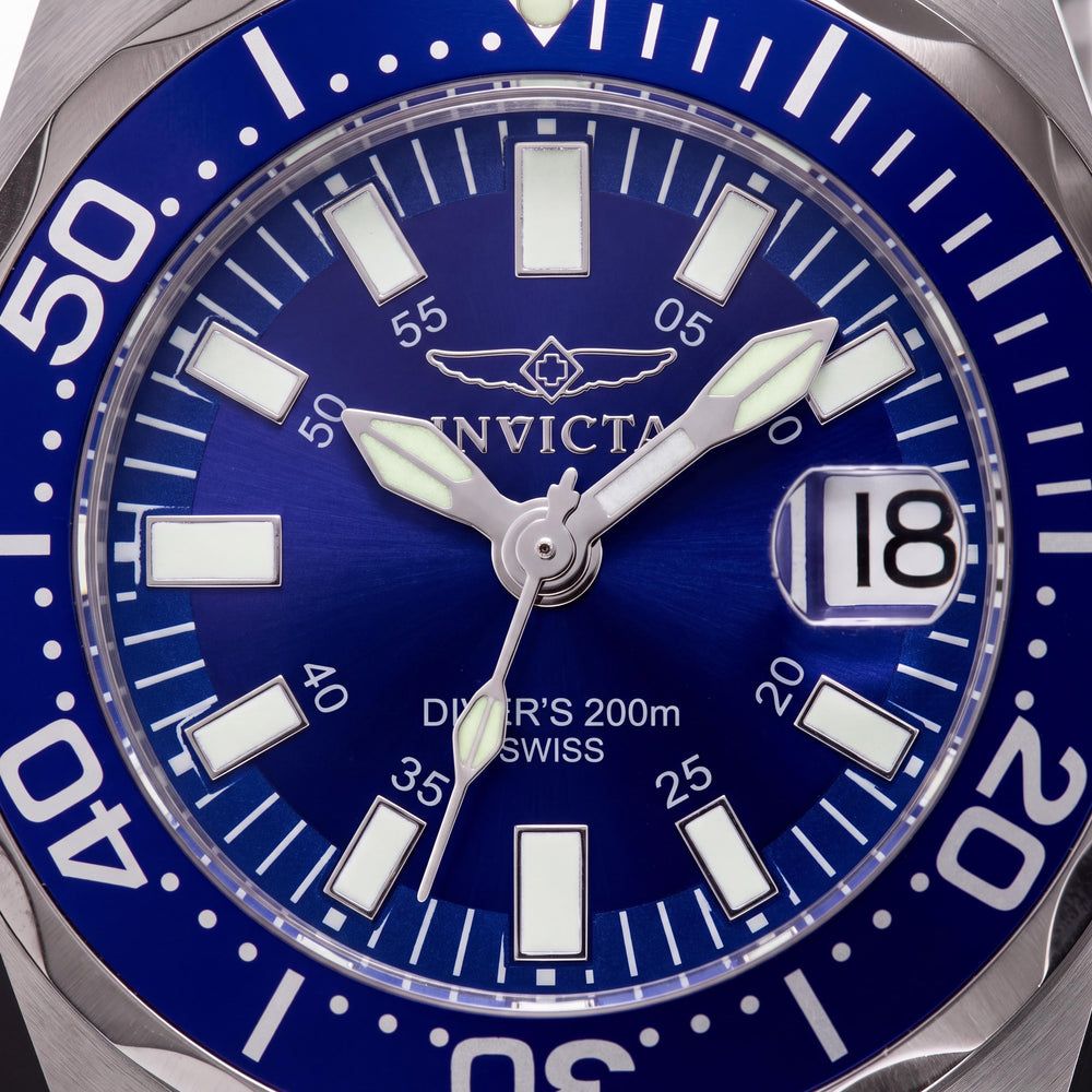 Invicta Pulsera Unisex Acero Inoxidable Plateado 27mm Esfera Azul Reloj de Cuarzo Suizo, Brilla en la Oscuridad, 200M RM