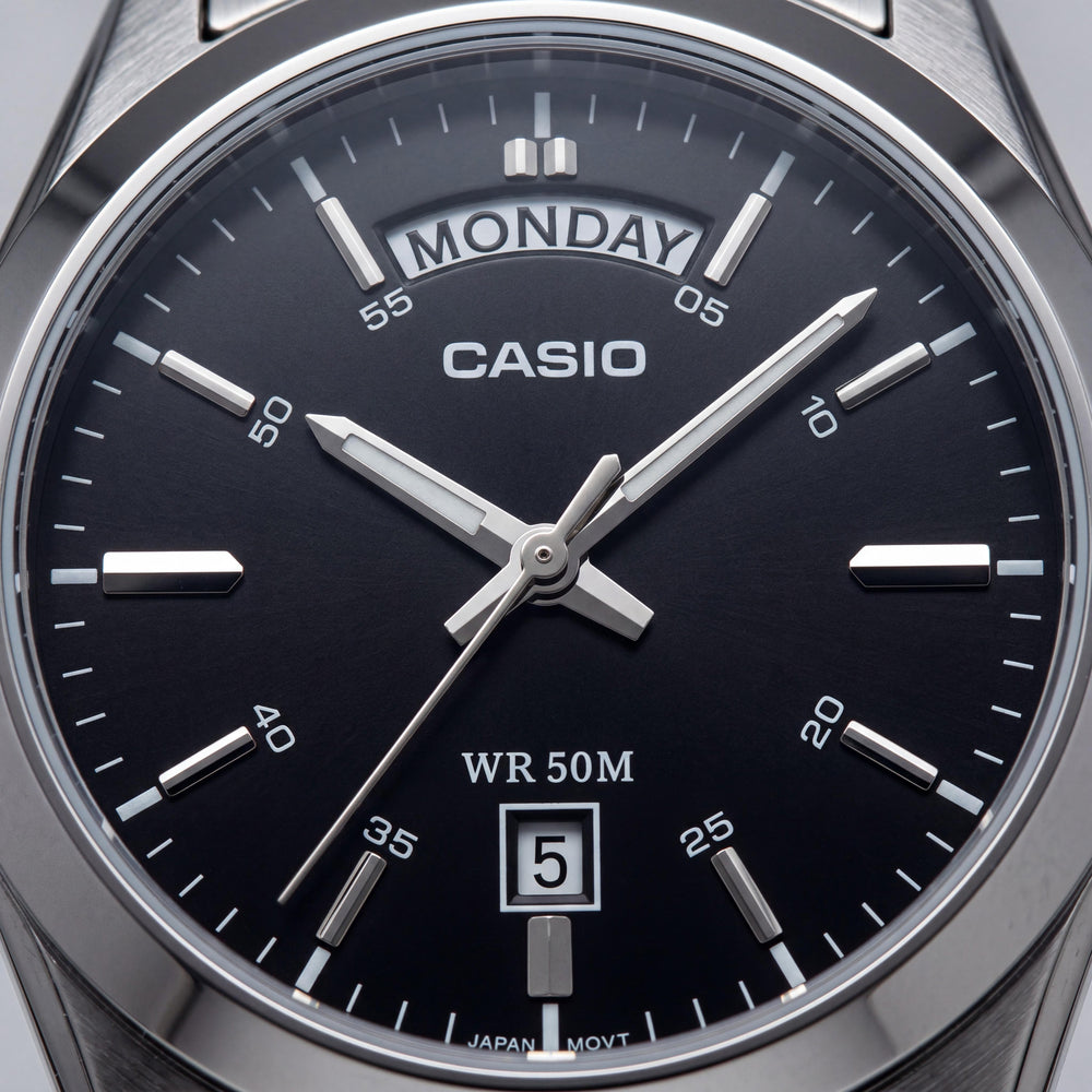 Casio MTP-1370D-1A1VDF Men's Silver-tone Watch, 40mm