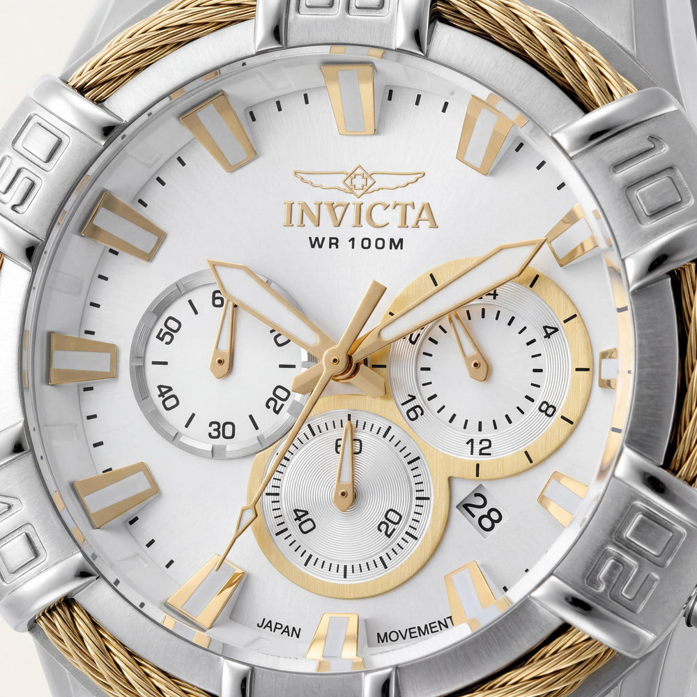 Reloj de cuarzo Invicta Bolt 49901 para hombre, con pulsera de acero inoxidable plateada, caja de 51 mm y resistente al agua hasta 10 ATM.