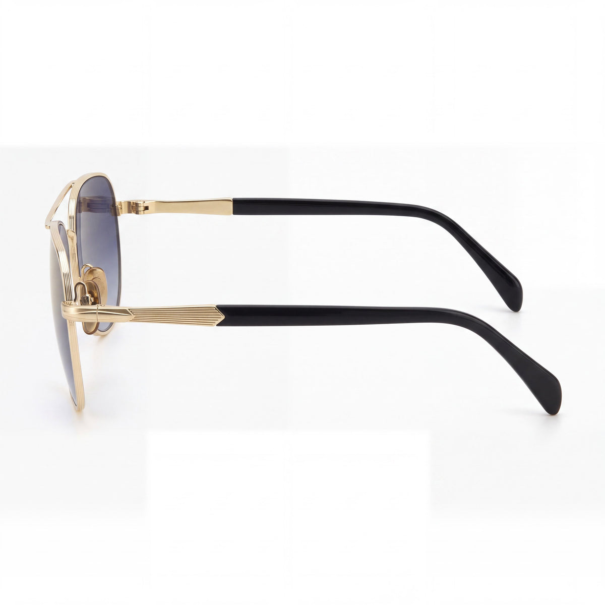 Beckham Classic Women's Metal Gold Black Frame Blue Shaded Gold Mirror Non-Polarized Nylon Lens Sunglasses 18mm, Photo 3