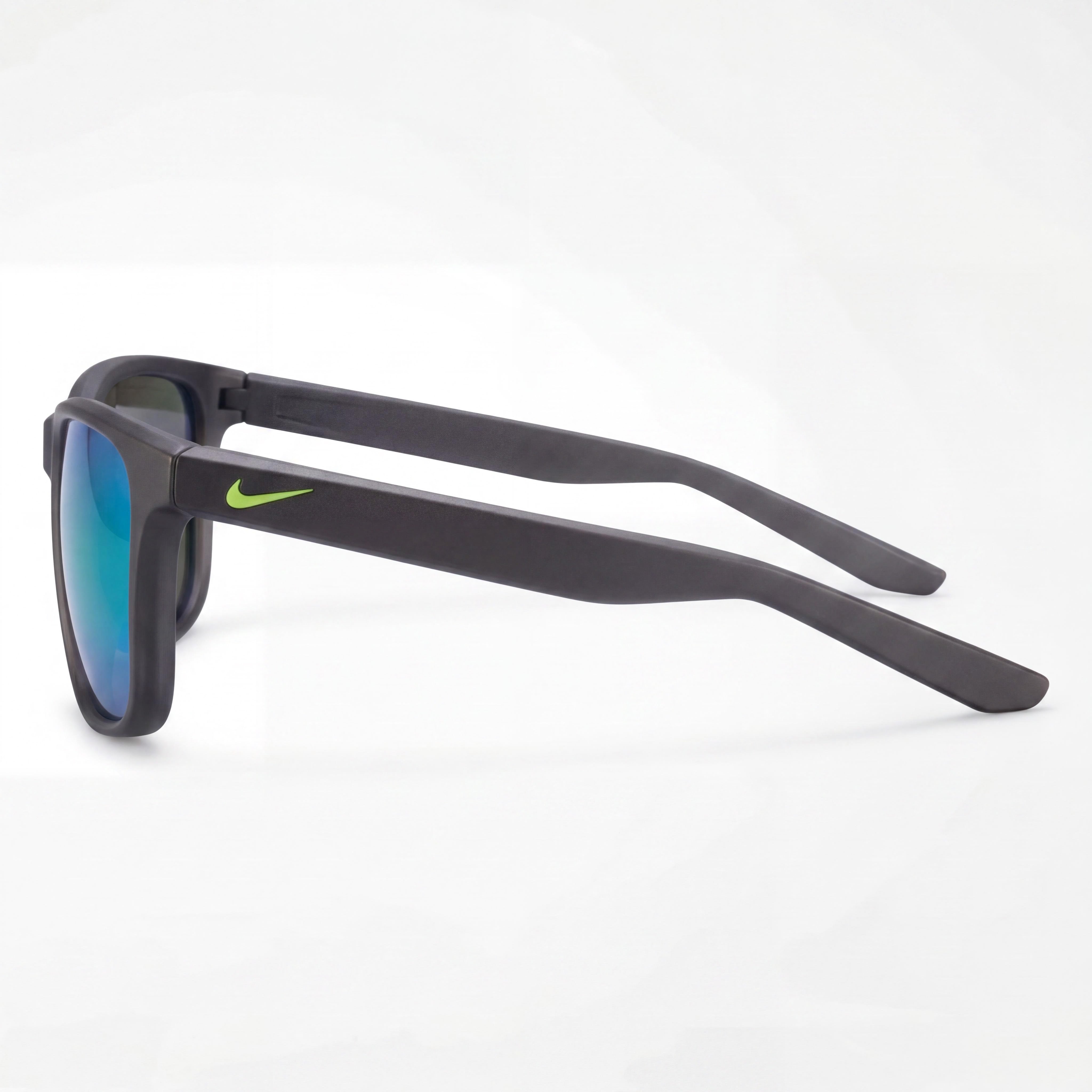 Gafas de sol Nike Wayfarers Unisexo de nailon con montura verde mar mate y lentes de espejo gris verdoso Protección UV 57mm, Photo 3