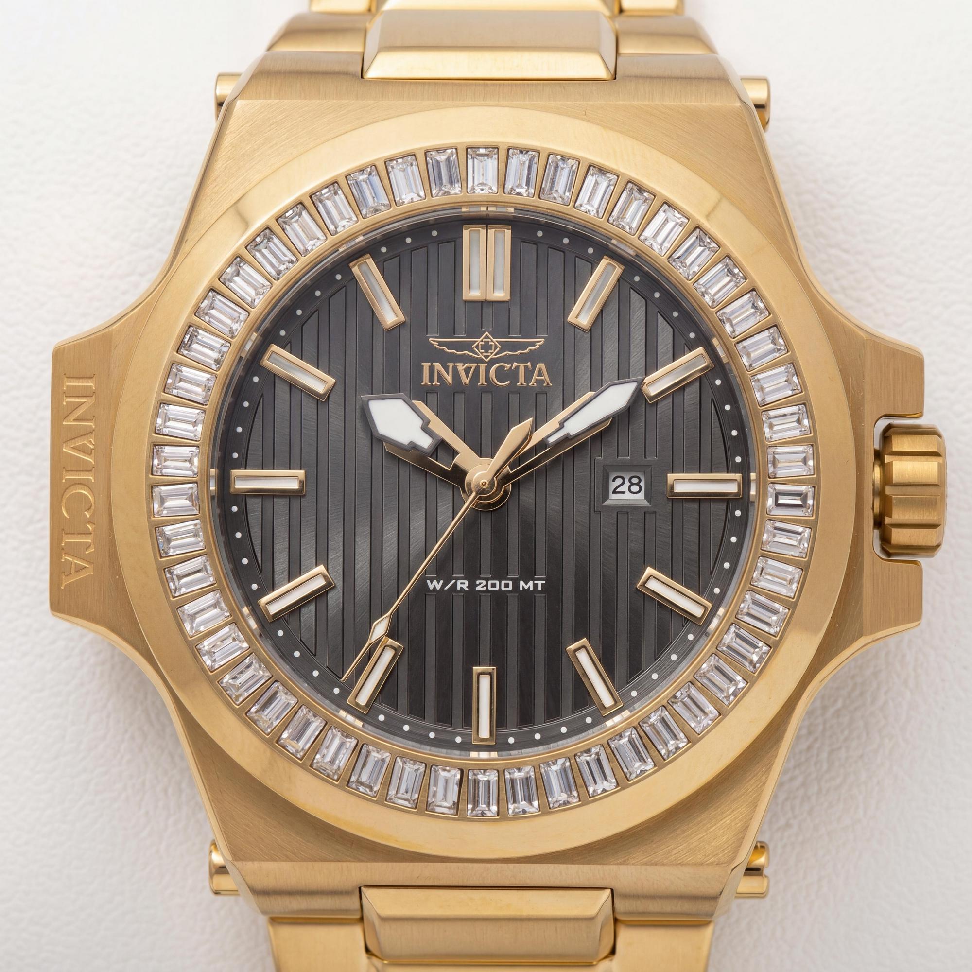 Reloj Invicta Akula 49137 para hombre, de acero inoxidable, esfera gris, pulsera de cuarzo, 58 mm, resistente al agua 20 ATM, Photo 2