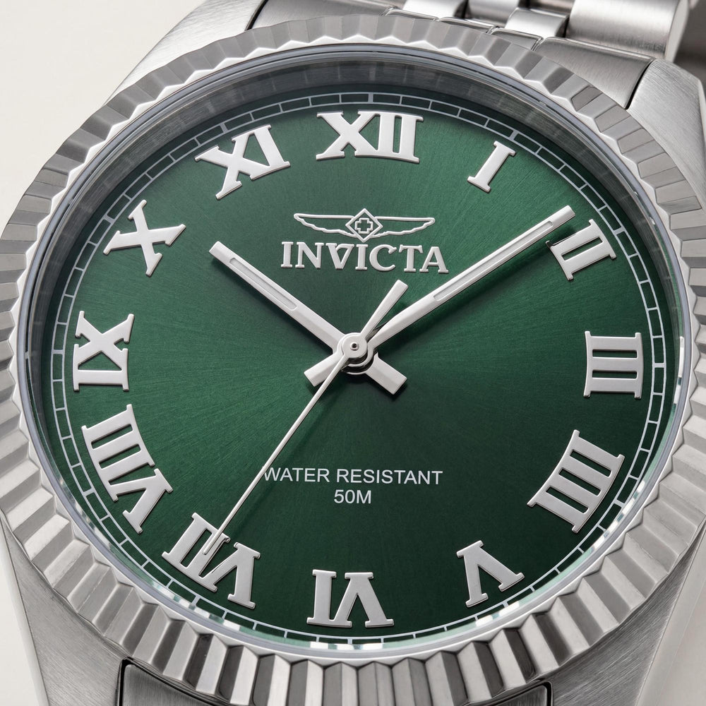 Reloj unisex Invicta Specialty 47398 de acero inoxidable plateado con esfera verde y pulsera de 43 mm
