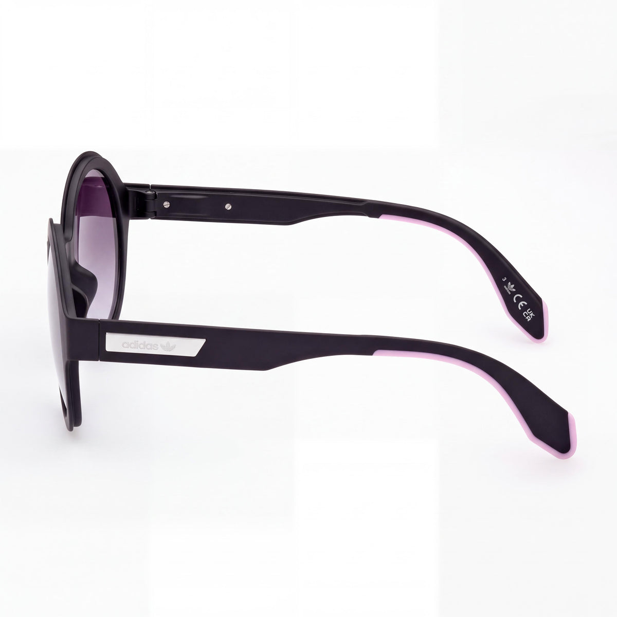 Gafas de sol adidas Casual OR0080 de plástico negro mate con protección UV y lentes degradadas de color ahumado para mujer, 51 mm, Photo 3
