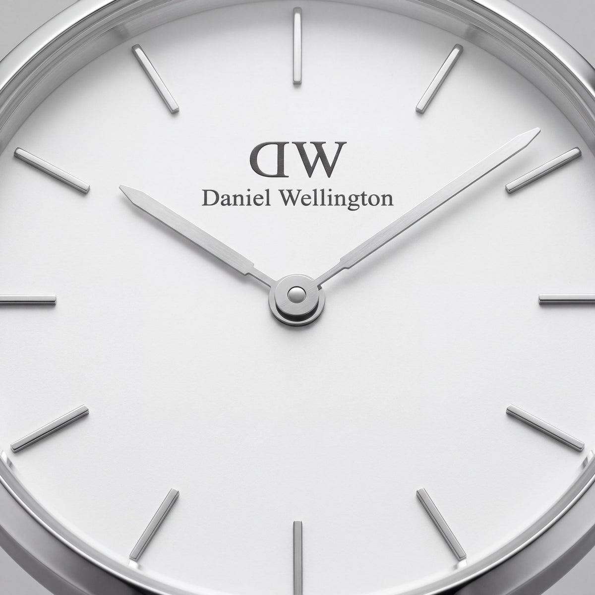 Daniel Wellington Petite DW00100164 Women's Silver White Mesh Watch 32mm, Photo 2