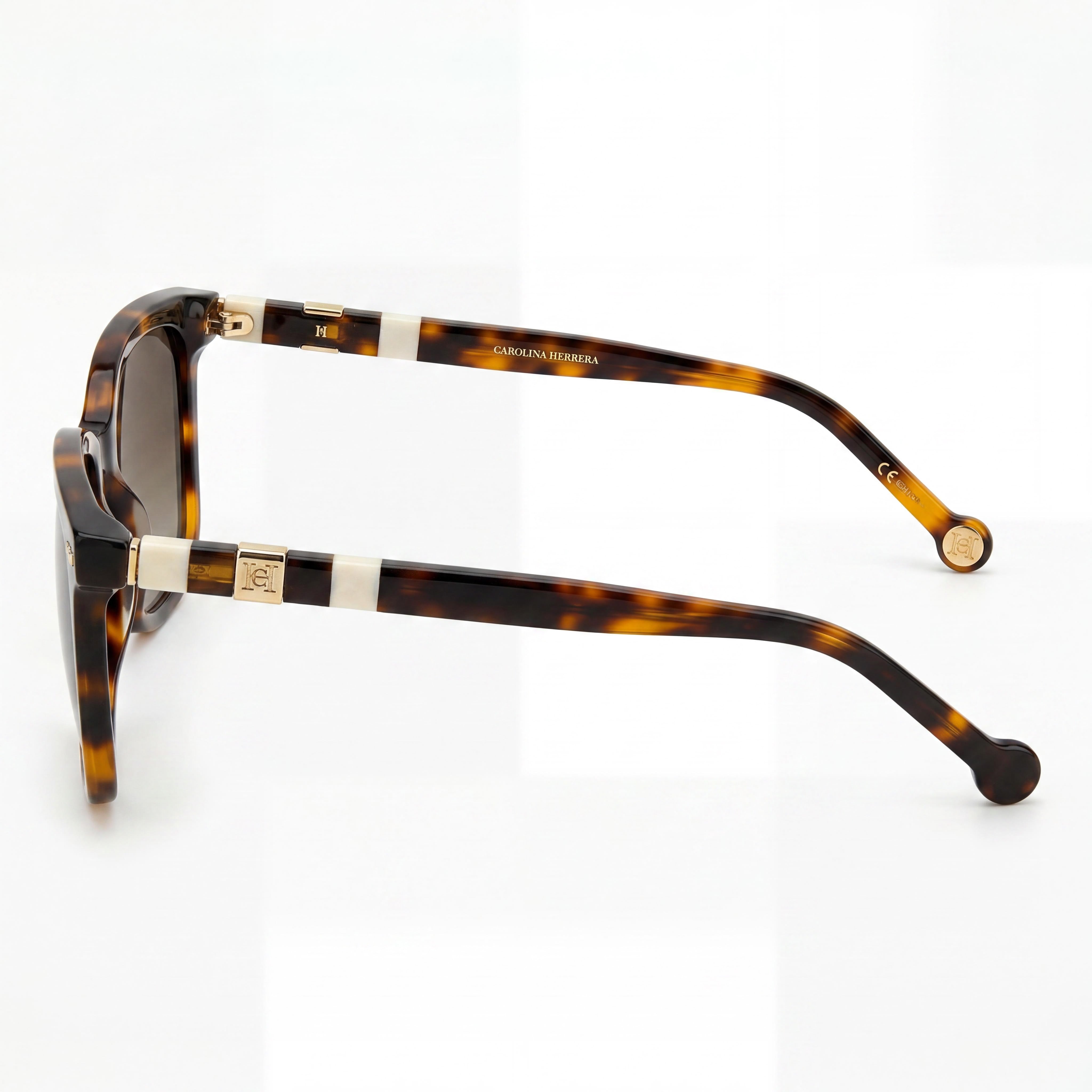 Carolina Herrera Classic Unisex Ivory Acetate Sunglasses 100% UV Protection 57mm, Photo 3