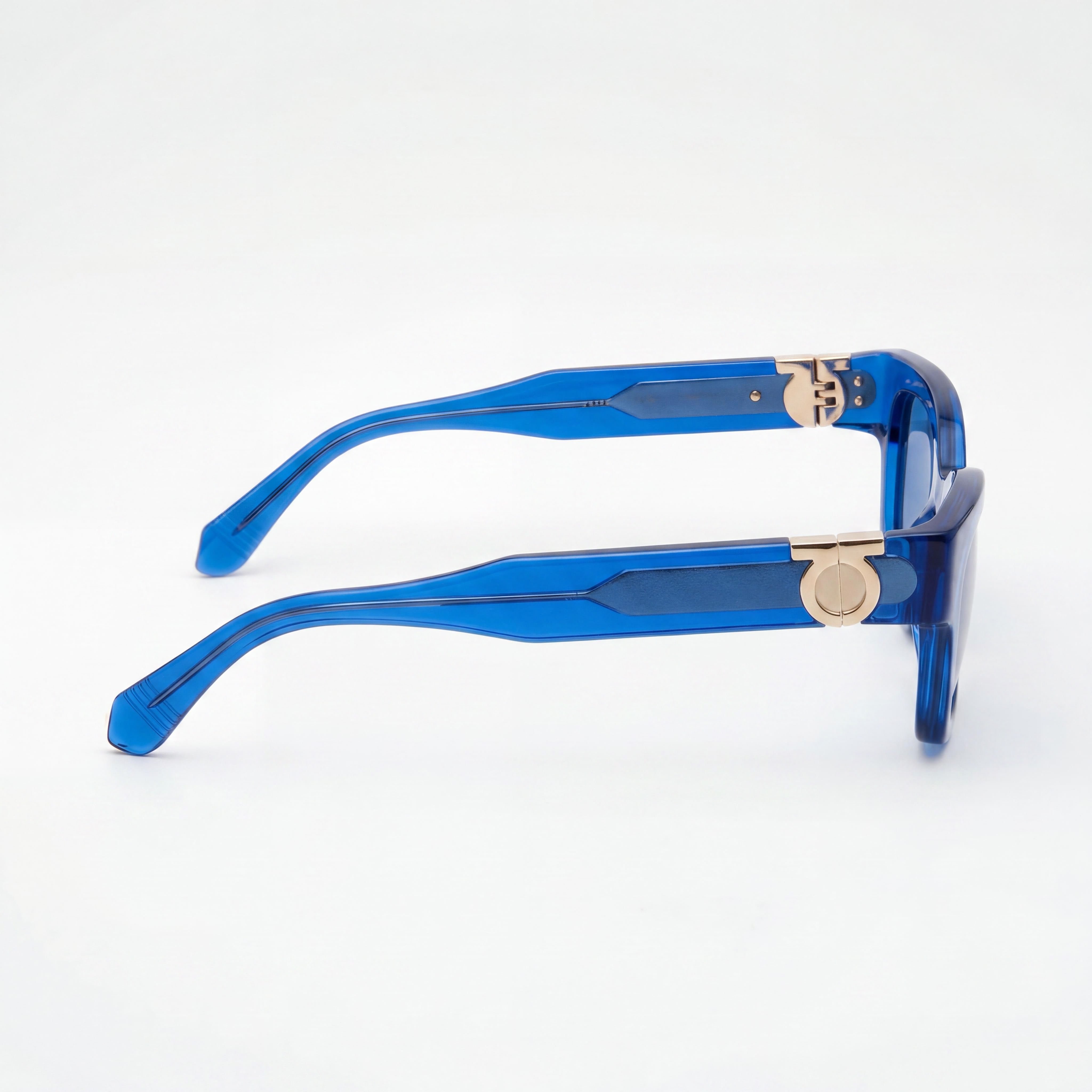 Ferragamo Sf2067s Women's Transparent Blue Acetate UV 400 Sunglasses 52mm, Photo 3