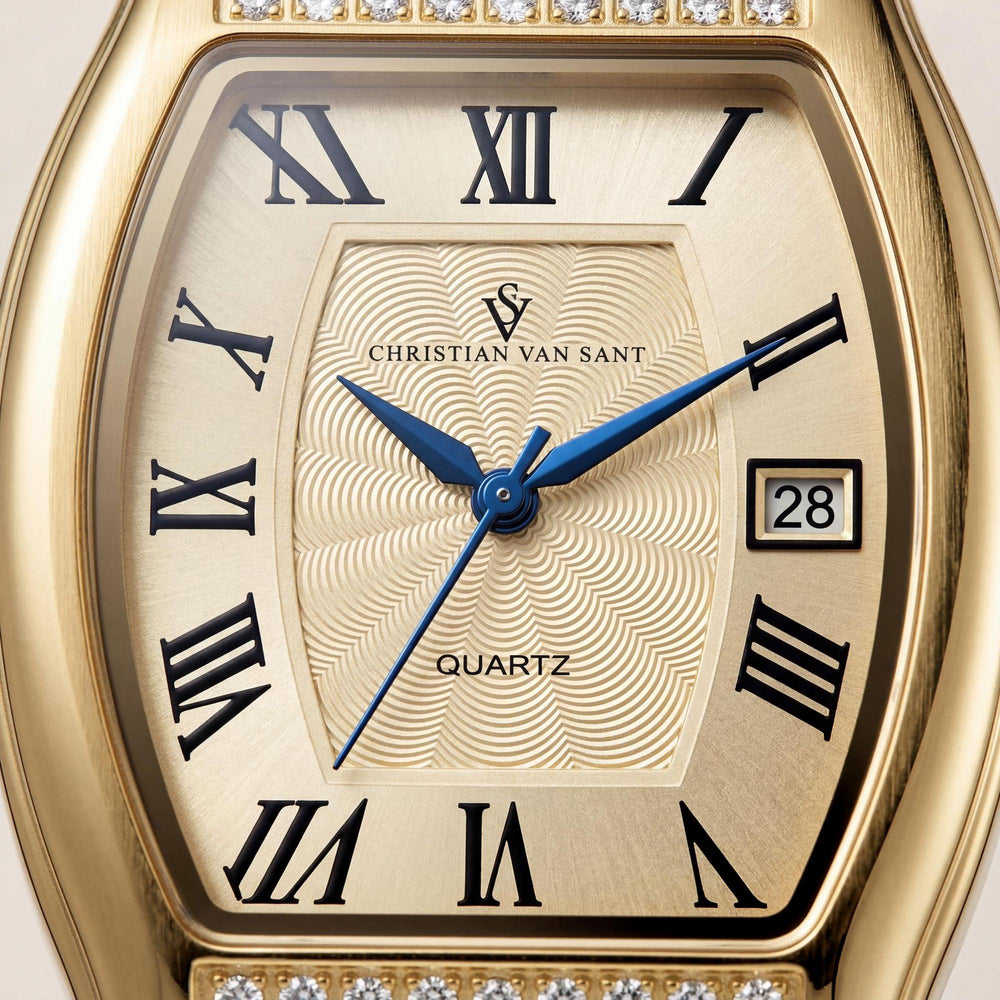 Reloj de cuarzo Christian Van Sant para mujer con caja de acero inoxidable en tono dorado, esfera dorada y correa de cuero.
