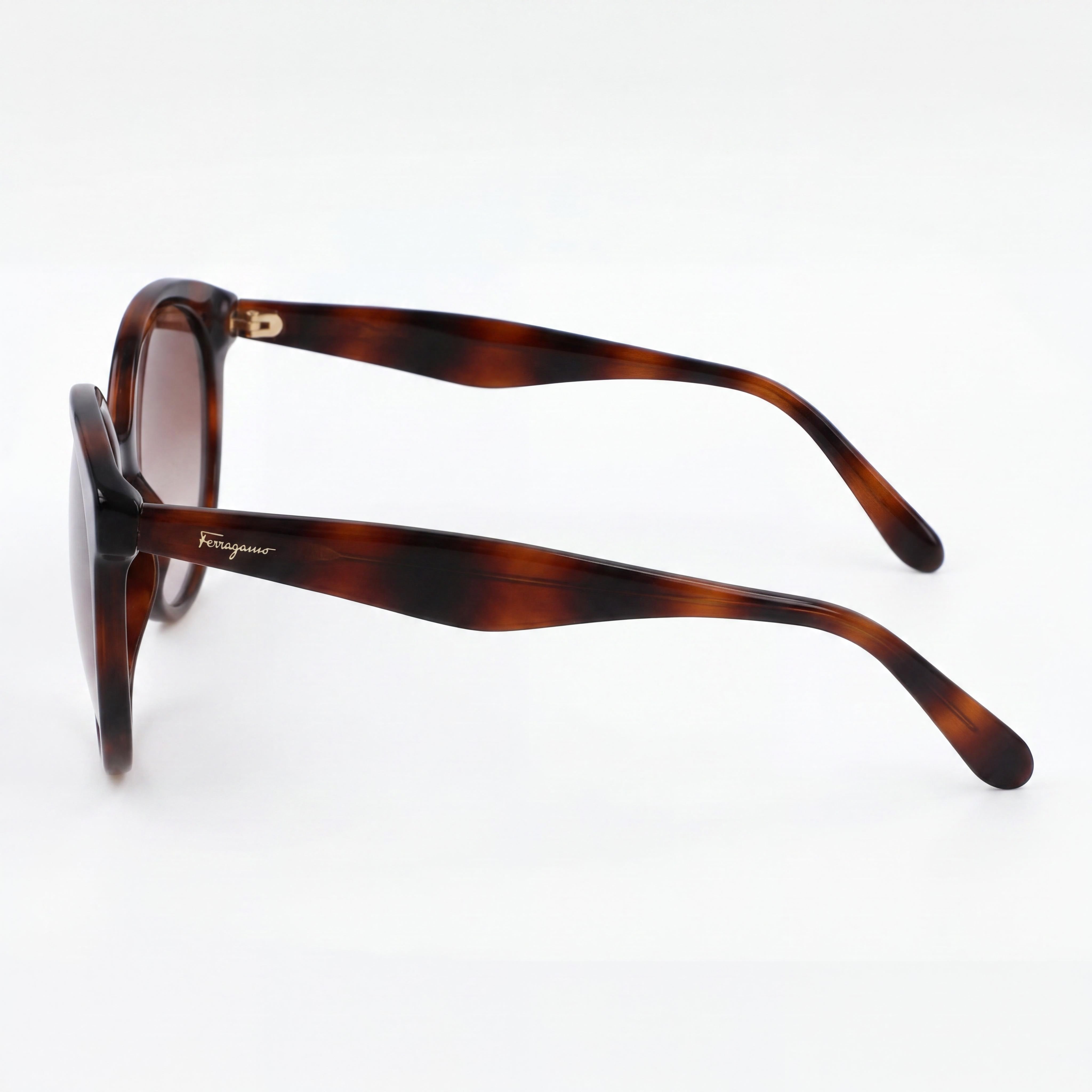 Gafas de sol clásicas Salvatore Ferragamo para mujer, con montura de plástico de carey, lentes marrones degradadas no polarizadas, 100% protección UV y 58 mm, Photo 2
