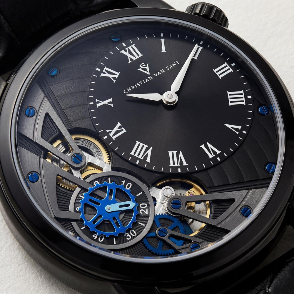 Reloj Christian Van Sant para hombre, con movimiento de cuarzo, caja de acero inoxidable negro, correa de cuero y resistente al agua.