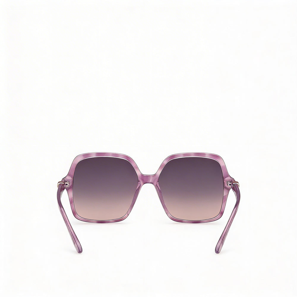 GUESS Gafas de sol modernas para mujer con montura de plástico lila Avana y lentes de policarbonato degradadas violetas de 57 mm