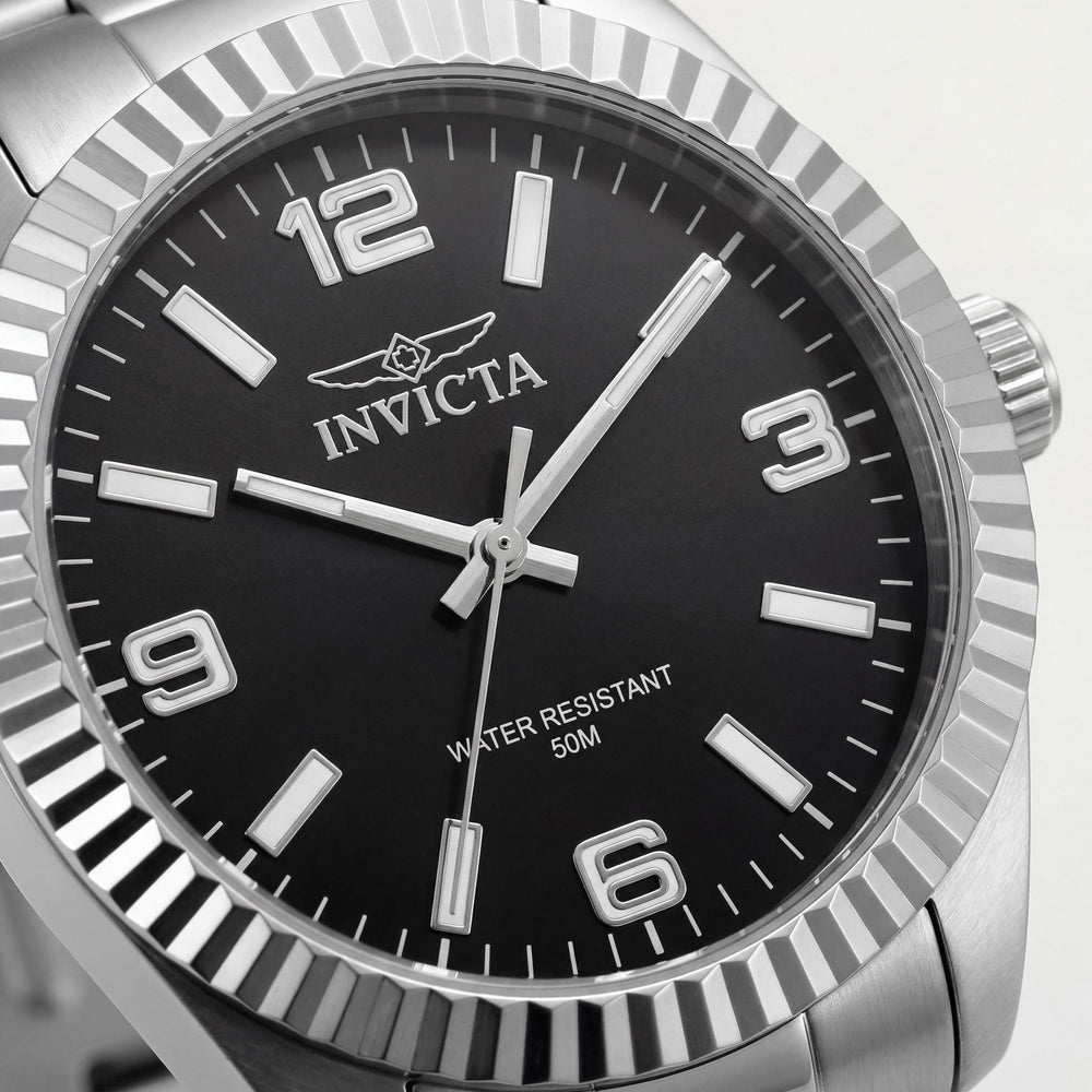 Reloj unisex Invicta Specialty 47448 de cuarzo con pulsera de acero inoxidable, esfera negra, caja de 43 mm, resistente al agua hasta 50 m.