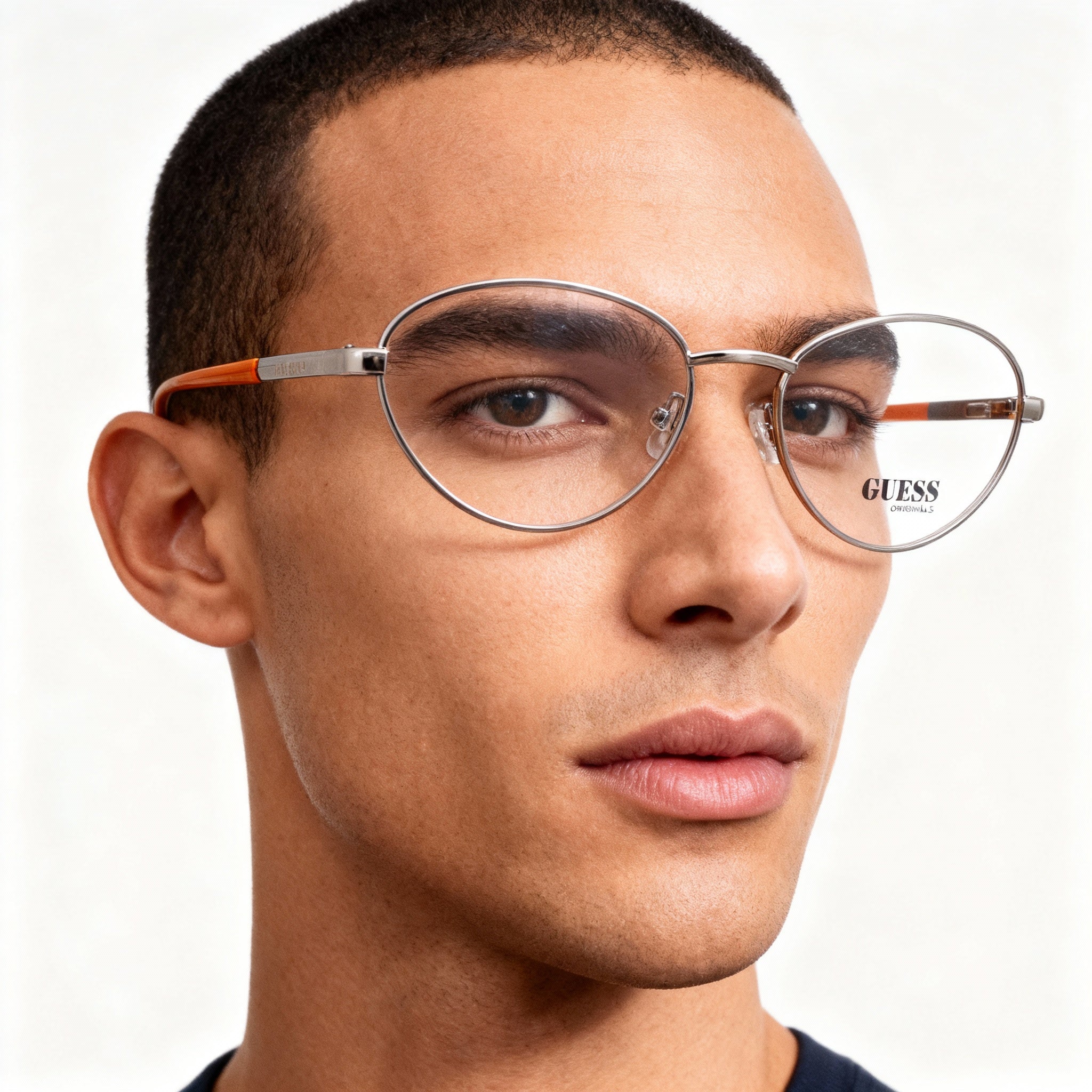 GUESS Gu8238 Men's Metal Frame Eyeglasses in Shiny Gunmetal, Size 55mm (Lens), 16mm (Bridge), 140mm (Temple), Photo 5
