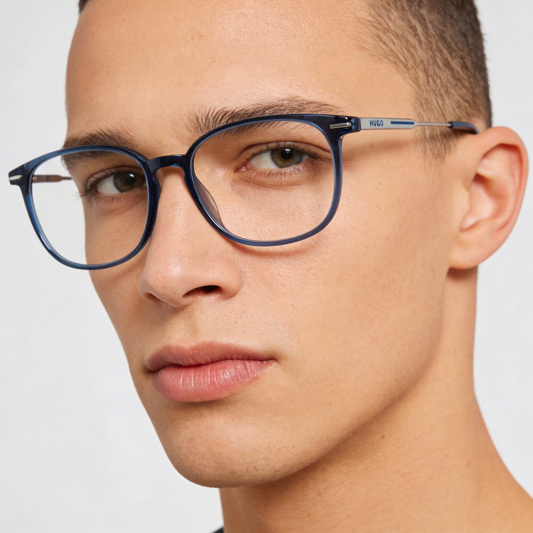 Gafas HUGO Hg 1205 de estilo moderno para hombre con montura de magnesio azul - Lente 54 mm, Puente 17 mm, Varilla 145 mm, Photo 4