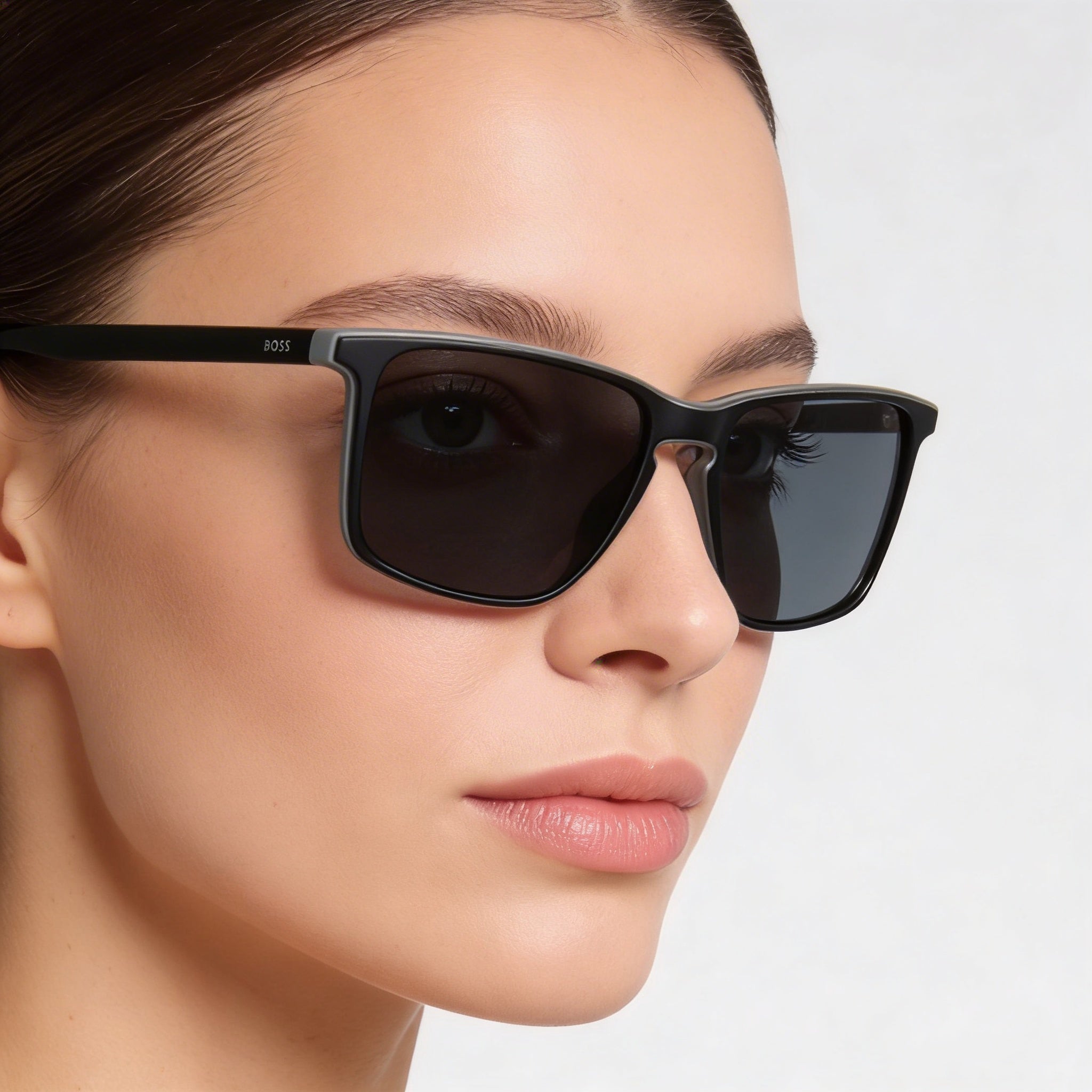 Gafas de sol clásicas BOSS para mujer con montura de acetato negro, lentes no polarizadas degradadas con protección UV, varillas de 145 mm, Photo 3