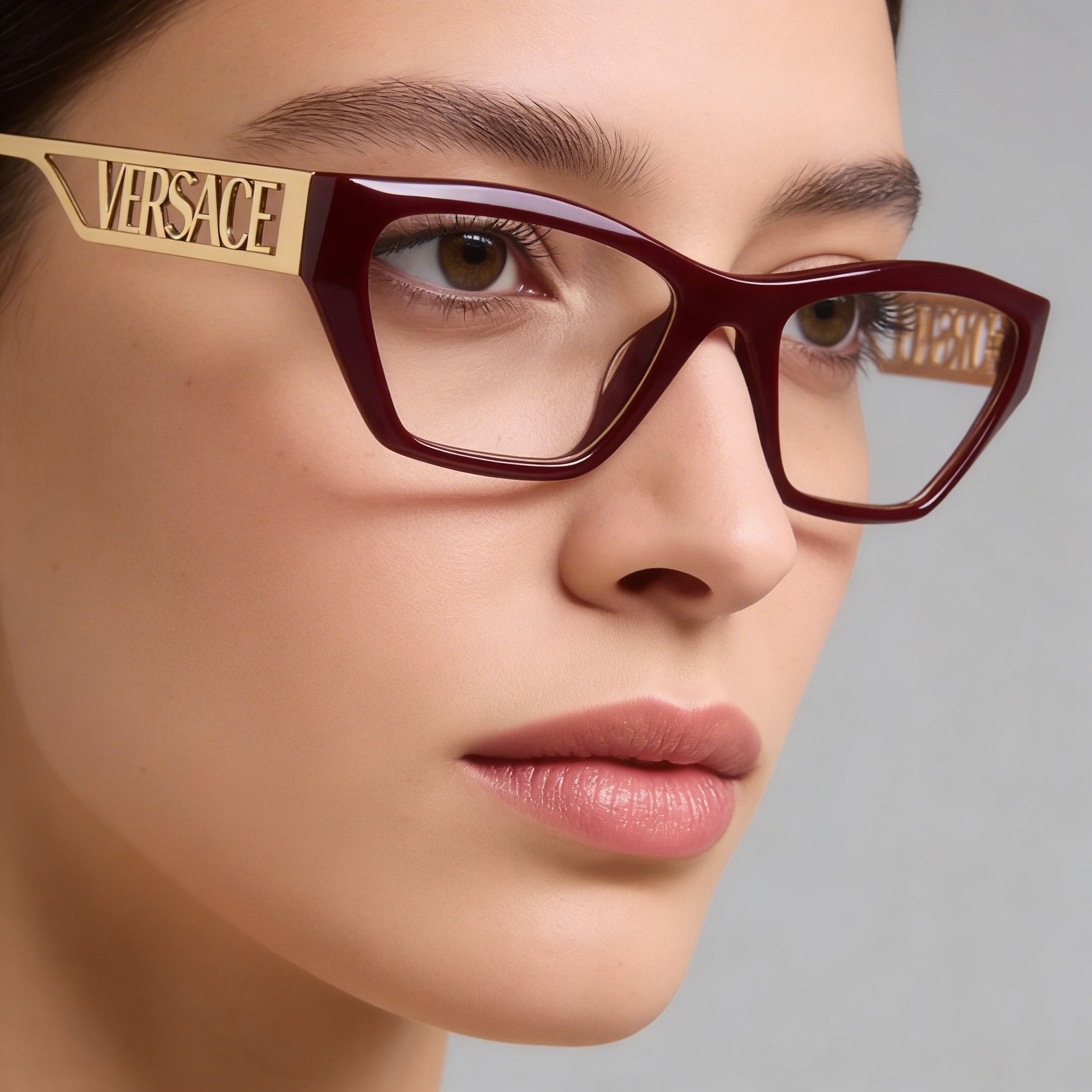 Gafas ópticas Versace Ve 3327u para mujer con montura de aluminio burdeos y lentes de demostración transparentes, 55 mm, Photo 5
