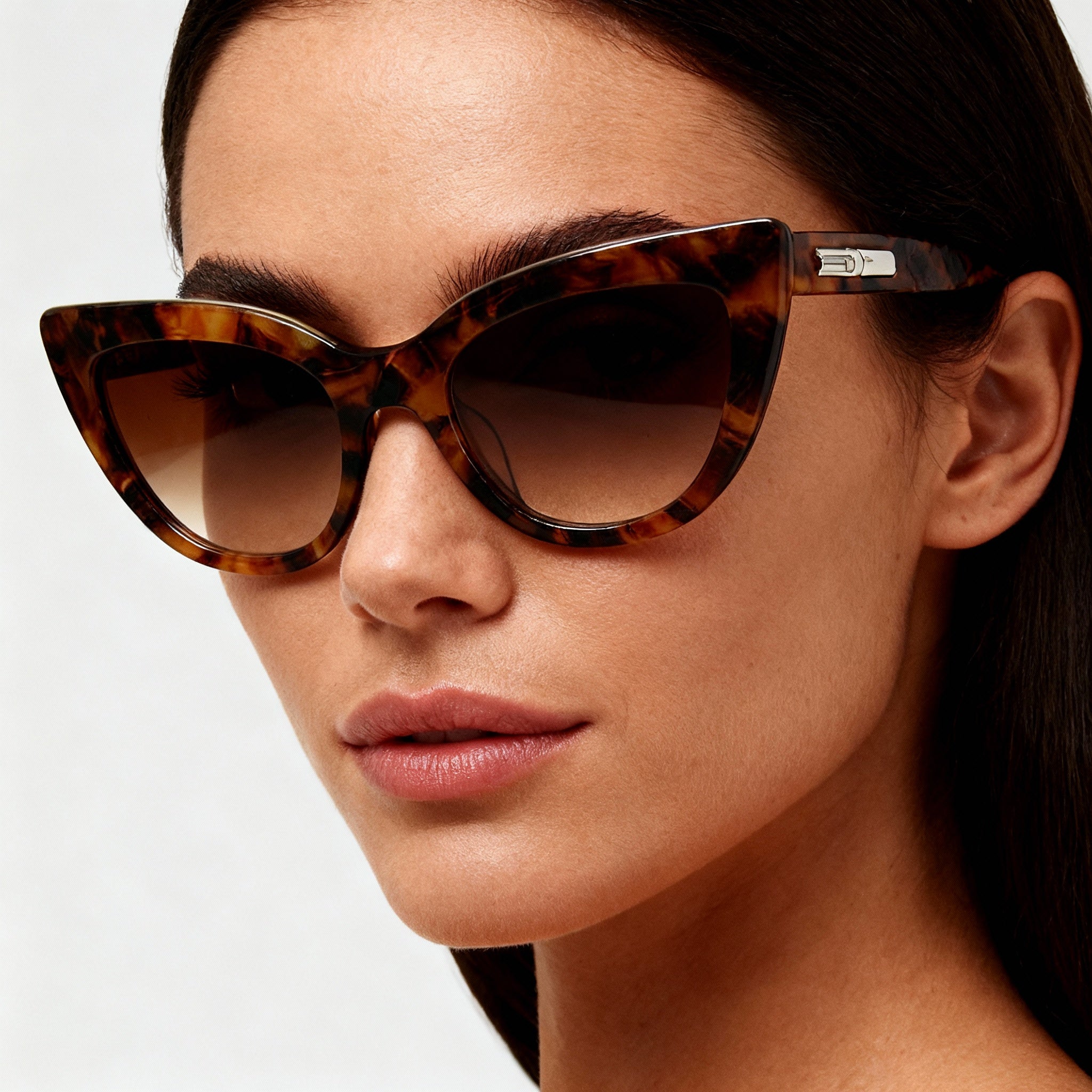 Longchamp Classic Women’s Titanium Vintage Havana Non-Polarized Gradient Light Brown 51mm Sunglasses, Photo 4