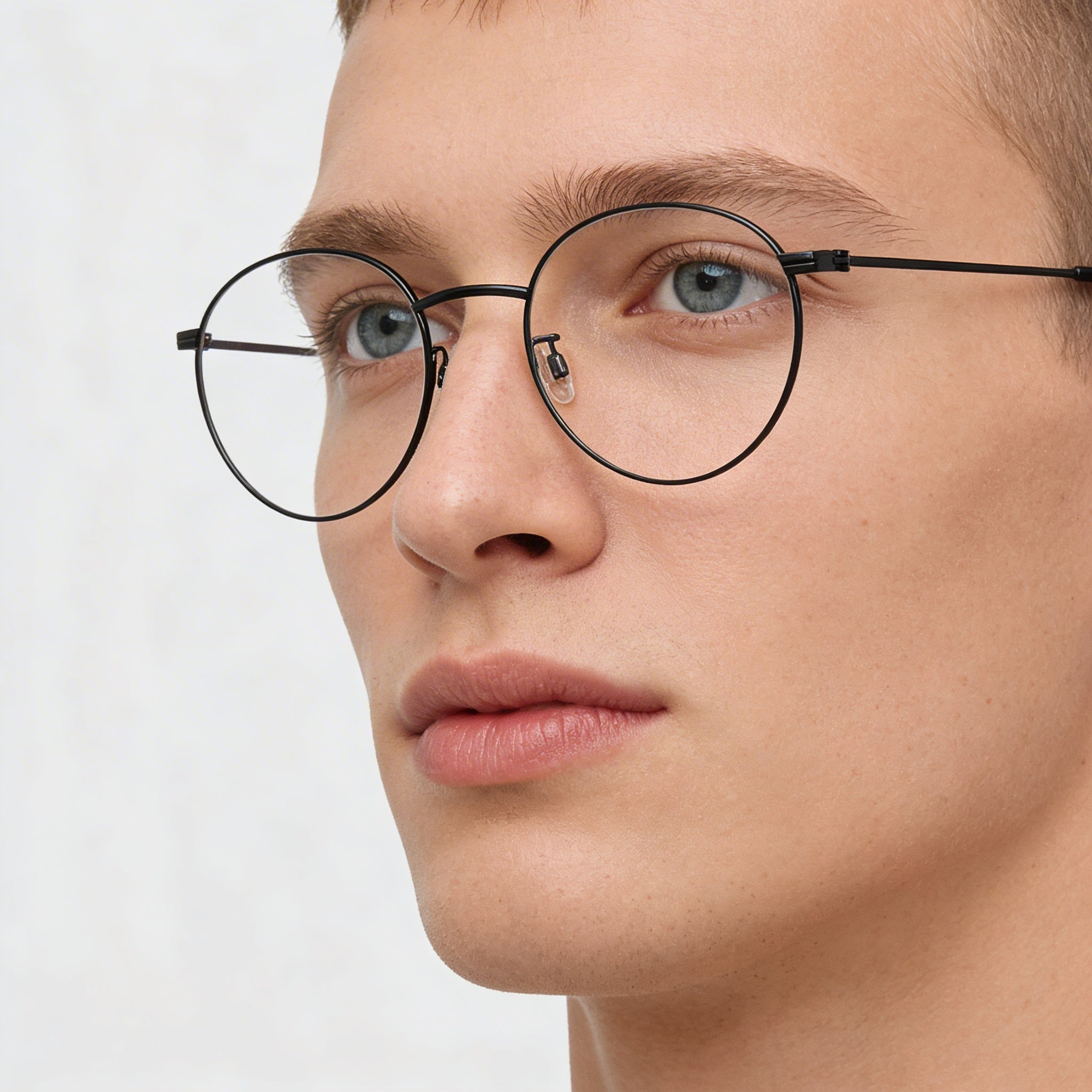 Gafas redondas unisex Tommy Hilfiger Modern con montura de acero inoxidable, negro mate, 50 mm de ancho de lente, Photo 5