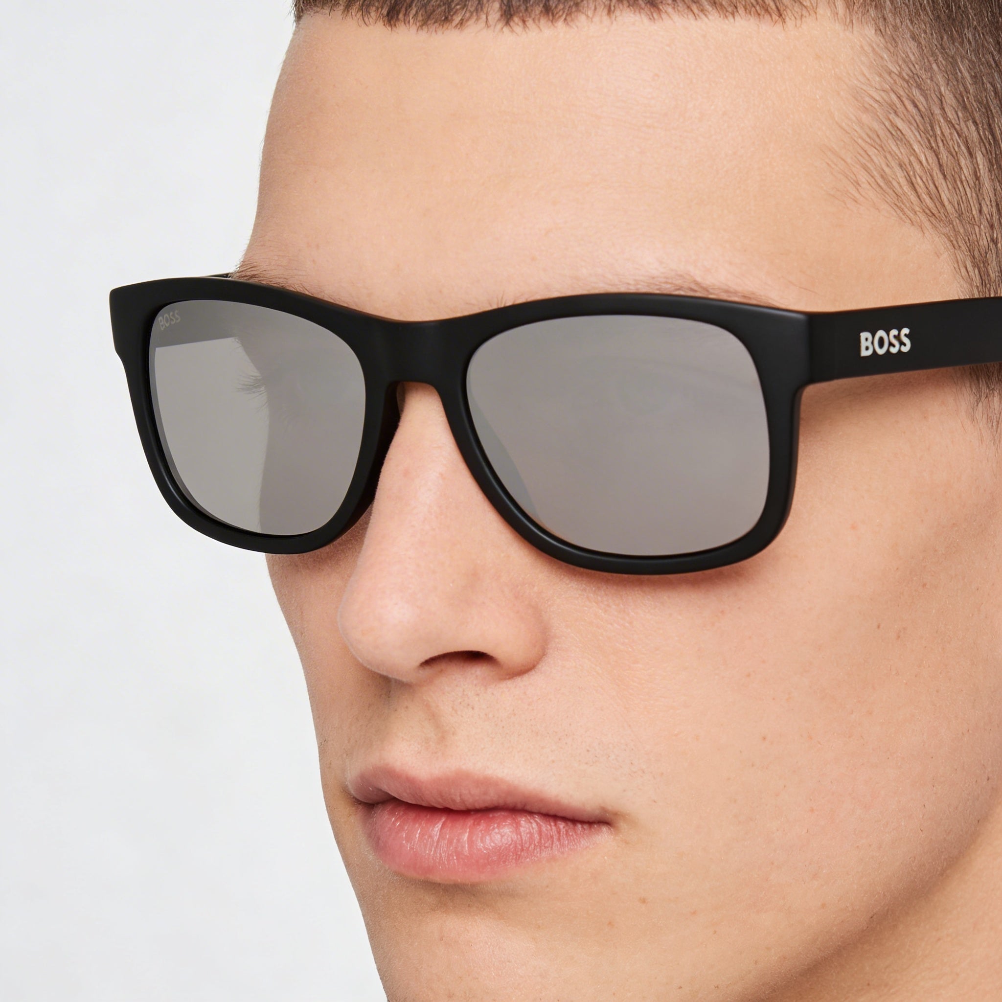 Hugo Boss B1568s Men's Sunglasses, Matte Black Lightweight Frame, UV Protected Lenses, Size 55-18-145, Photo 3