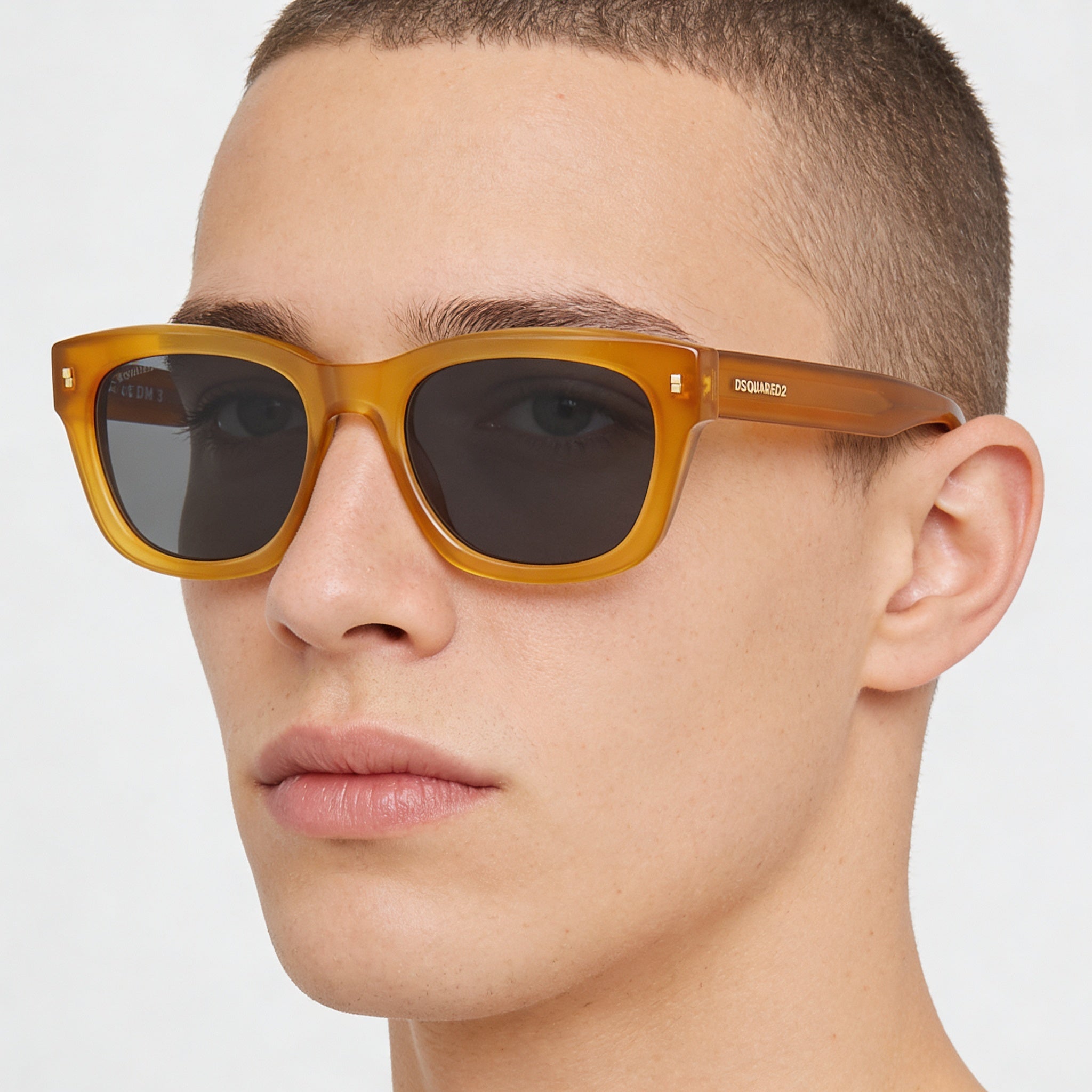 Dsquared2 Classic Unisex Honey Gold Plastic 52mm Sunglasses with Polycarbonate UV Protection Lenses, Photo 4