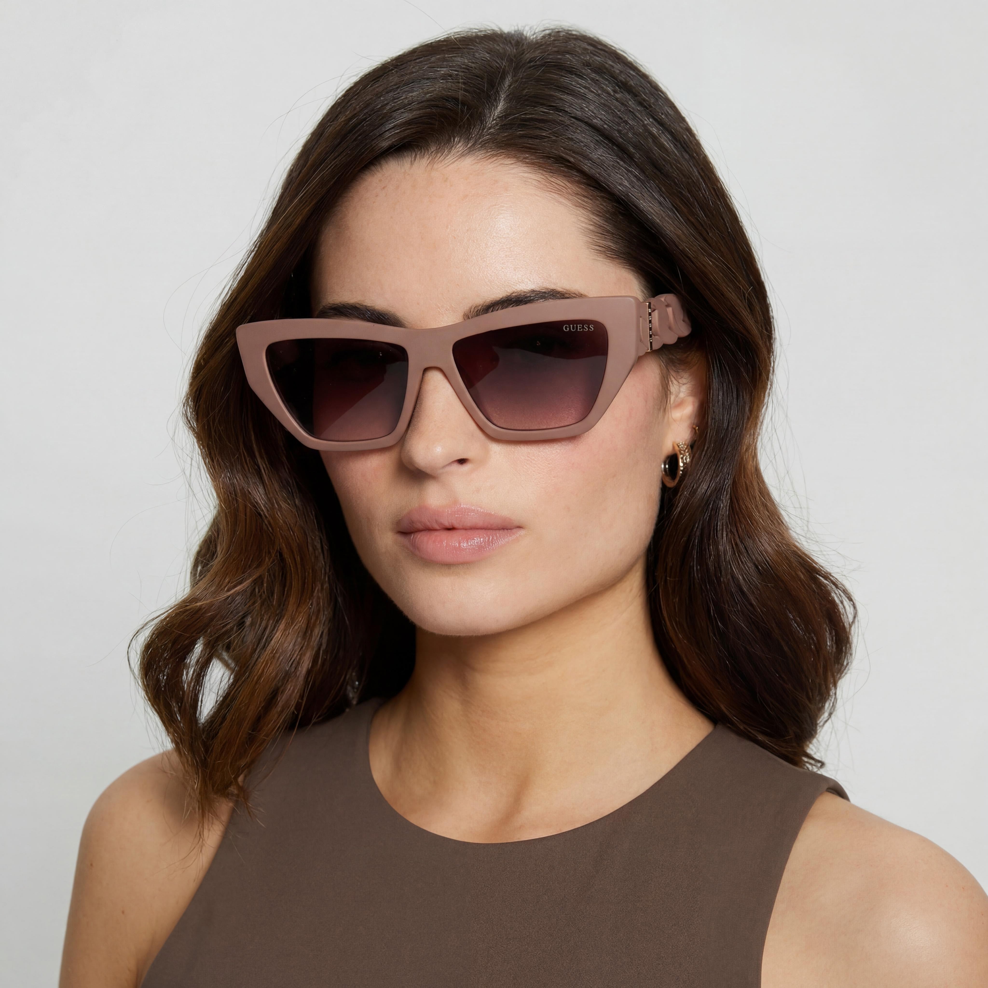 GUESS Modern Women's Matte Beige Injected Cat-Eye Gradient Brown UV Protection Sunglasses 56mm, Photo 5