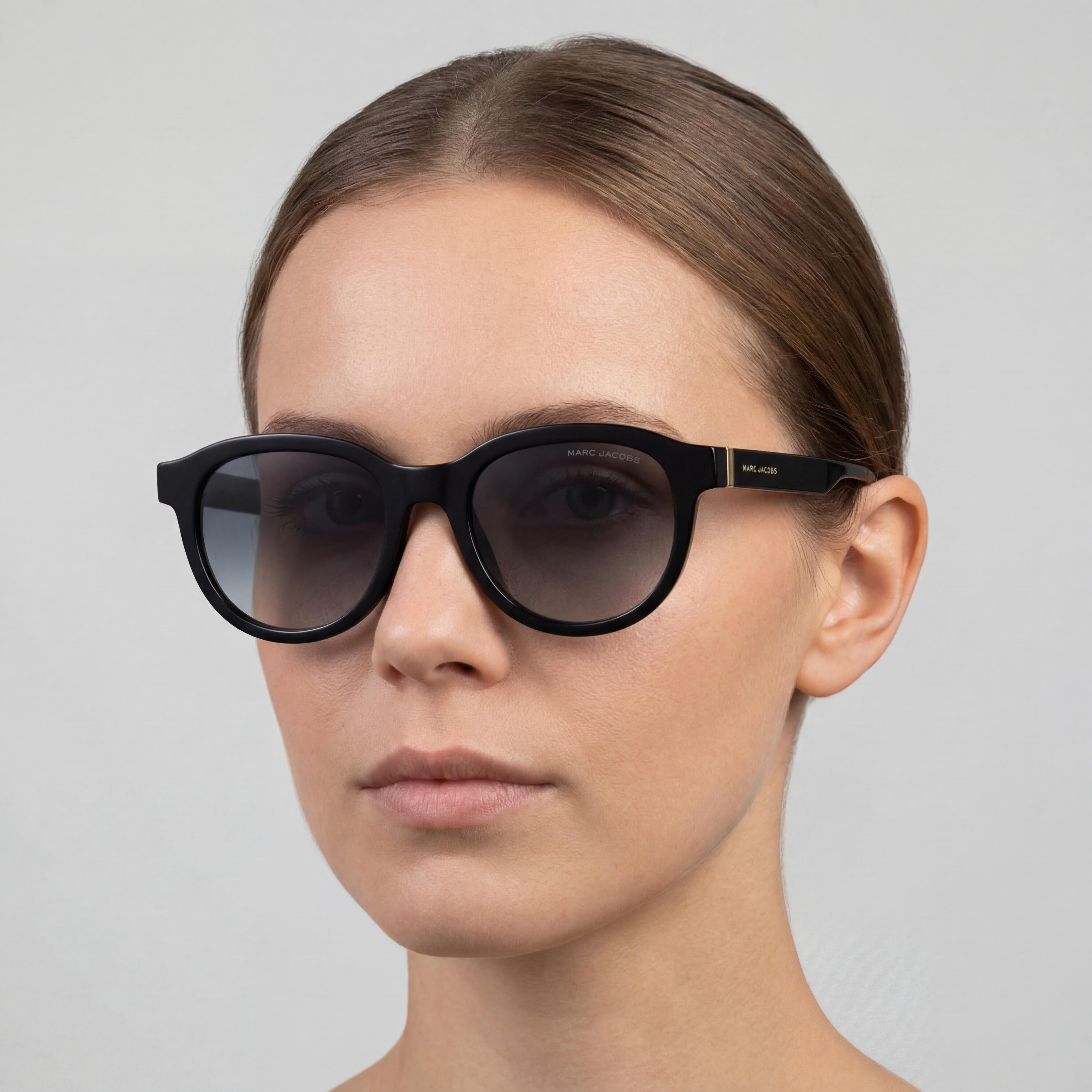 Marc Jacobs Modern Women's Black Plastic Frame with Black Polycarbonate UV Protection Lenses Sunglasses 52mm, Photo 4