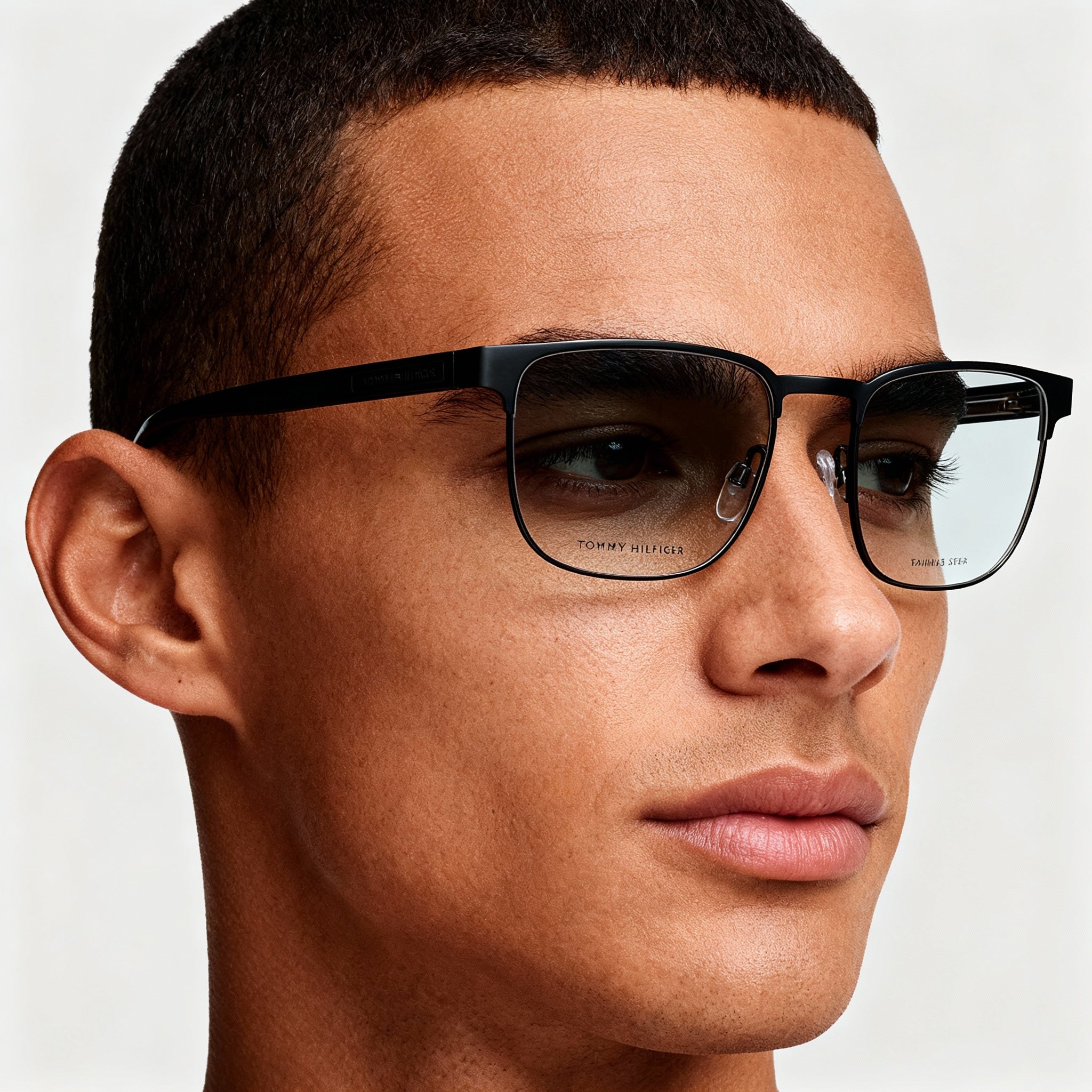 Tommy Hilfiger Th 1943 Matte Black Stainless Steel Unisex Non-Polarised Sunglasses 54mm Lens Width, Photo 4